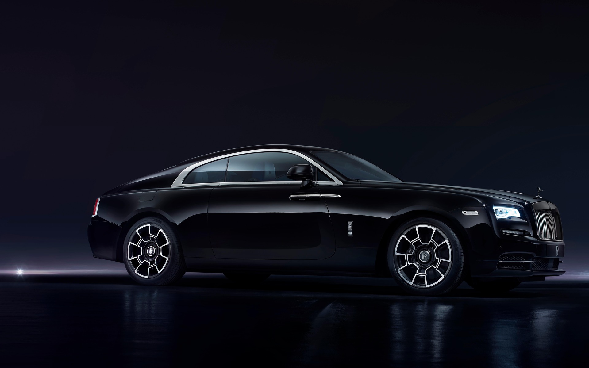 <p>Rolls-Royce Wraith Black Badge 2017</p>
