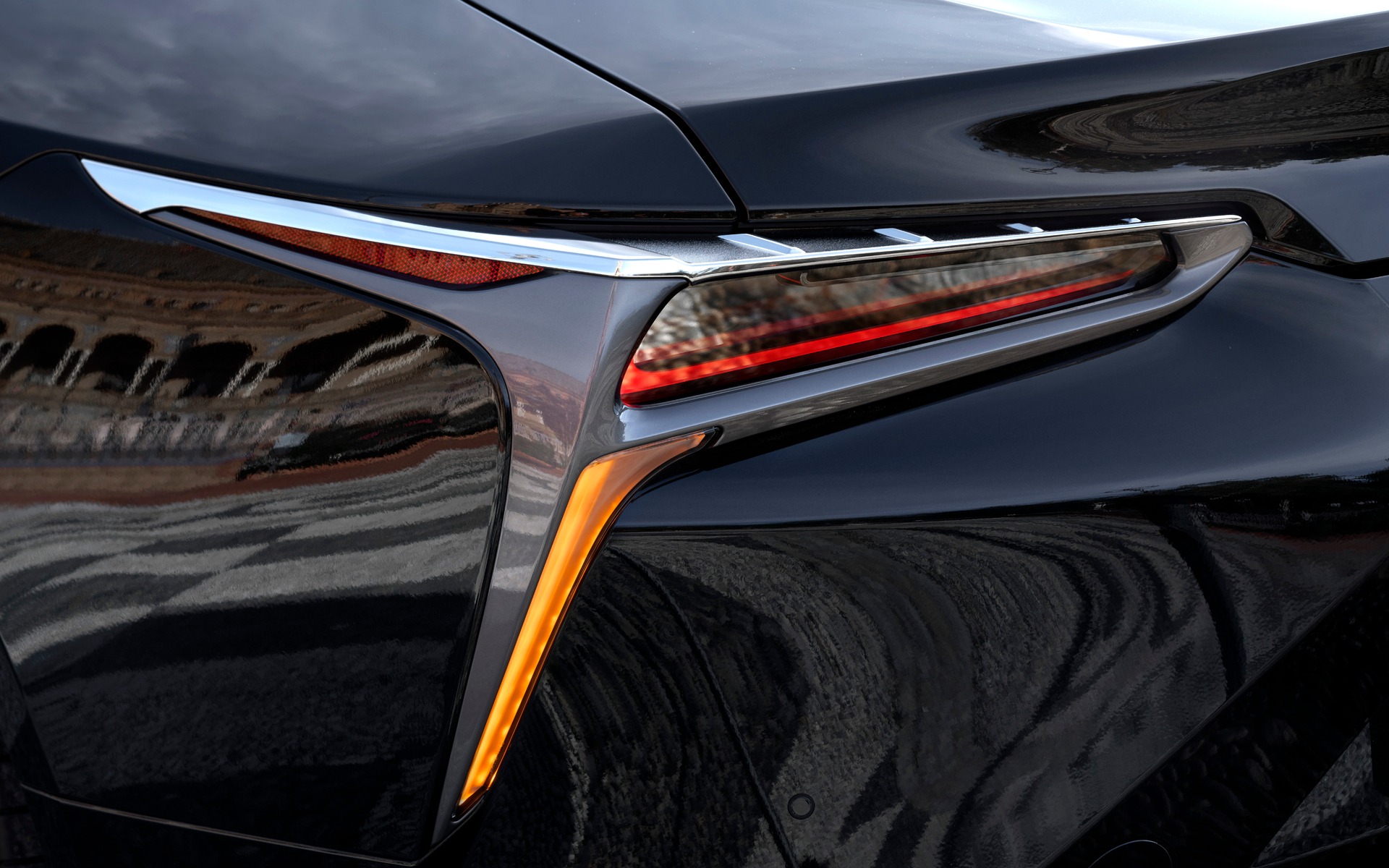 <p>Lexus LC 500&nbsp;2018 - Design particulier des feux arri&egrave;re.</p>