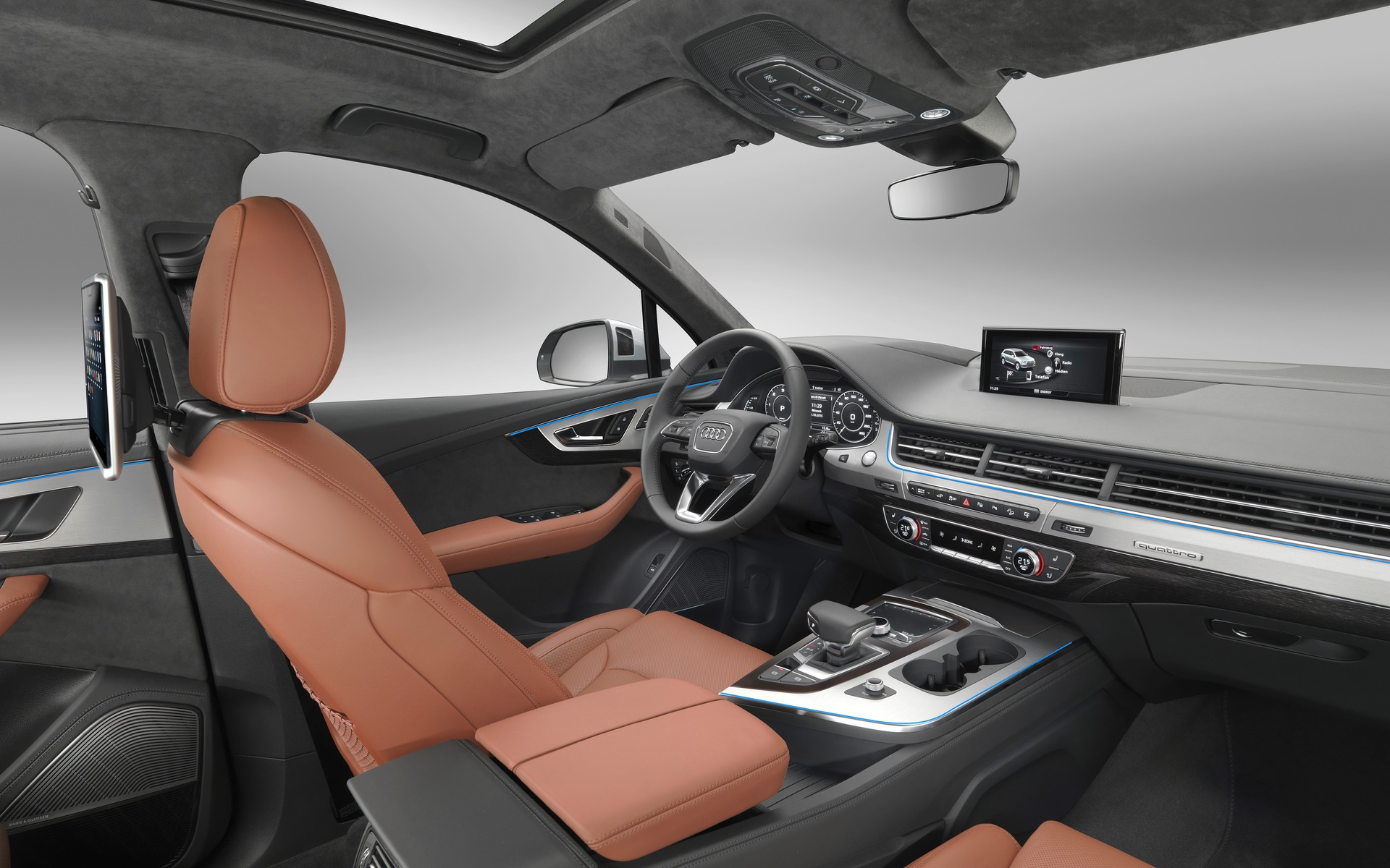 <p>Audi Q7 e-tron 3.0 TDI quattro</p>