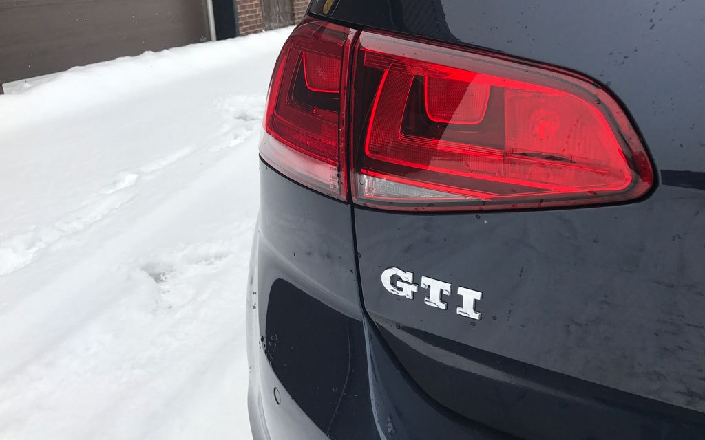 <p>2017 Volkswagen Golf GTI</p>