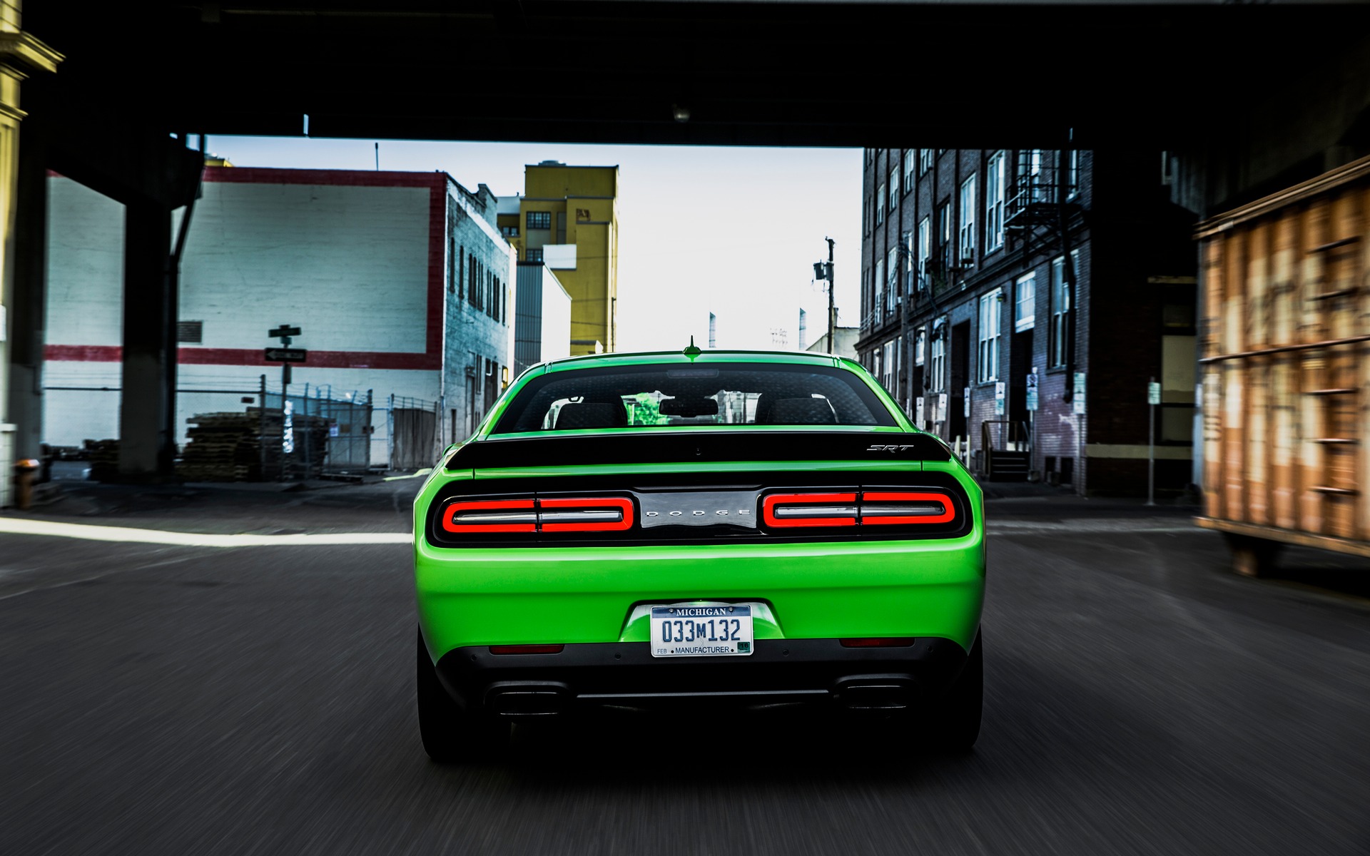 <p>Dodge Challenger SRT Hellcat</p>