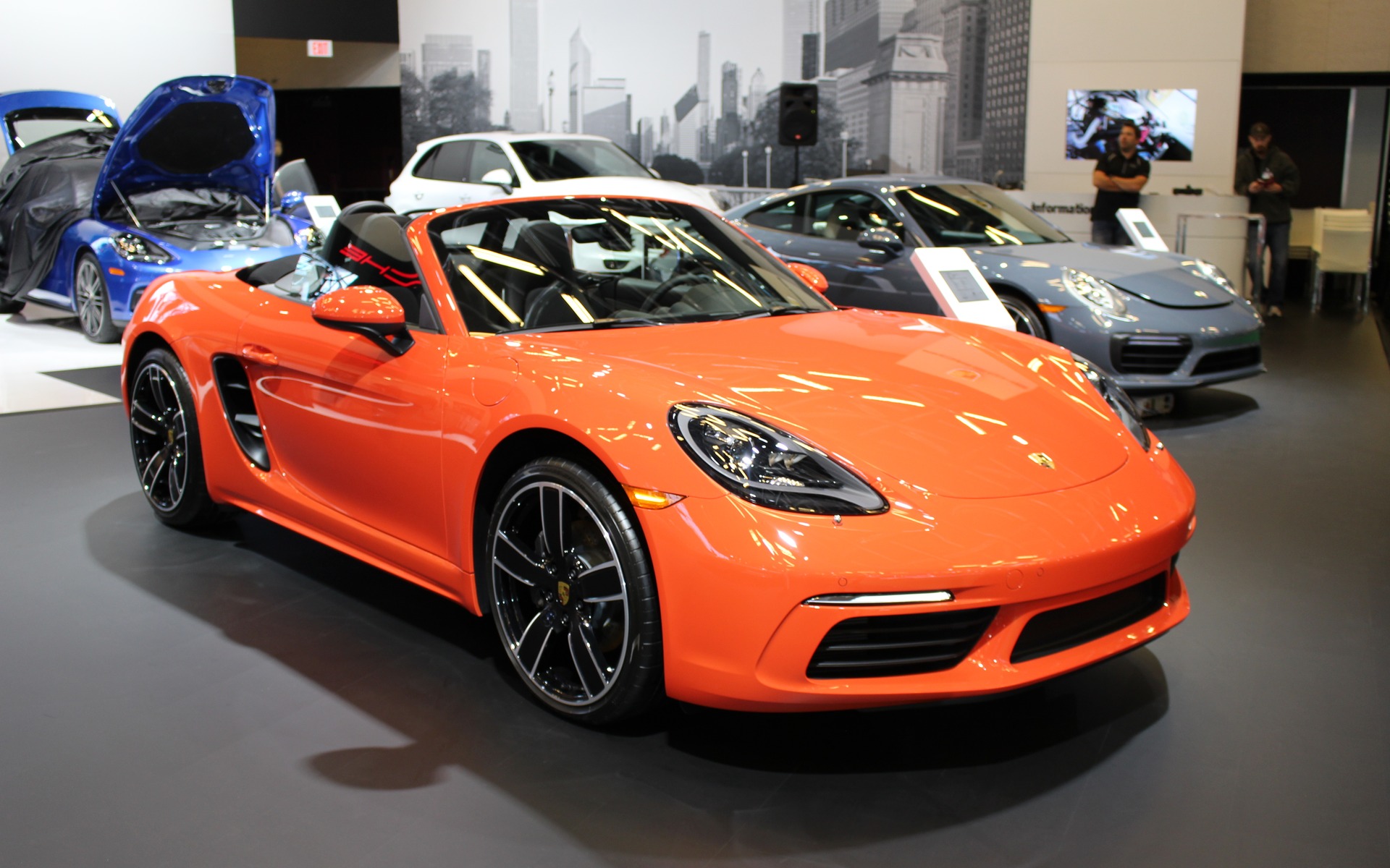 <p>2017 Porsche 718 Boxster</p>