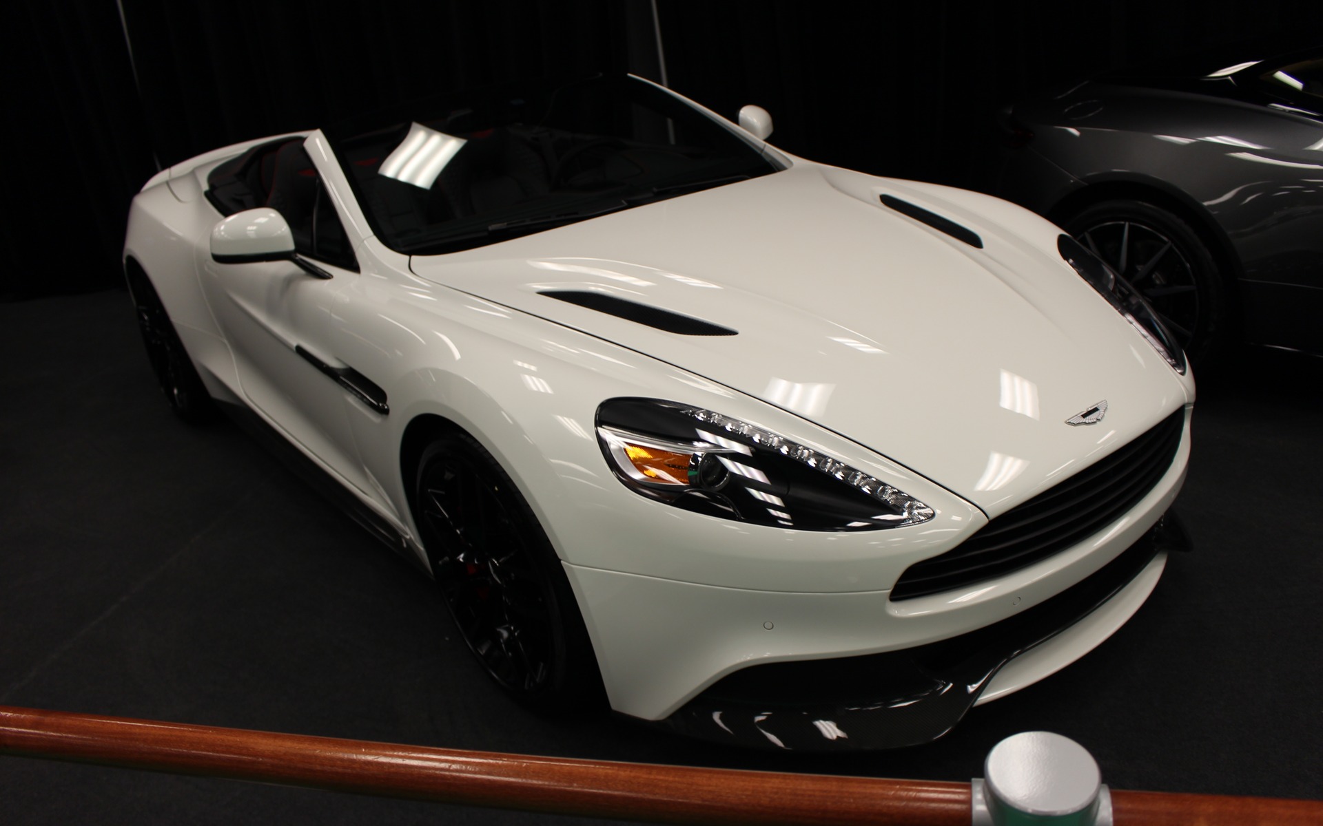 <p>2017 Aston Martin Vanquish Volante</p>