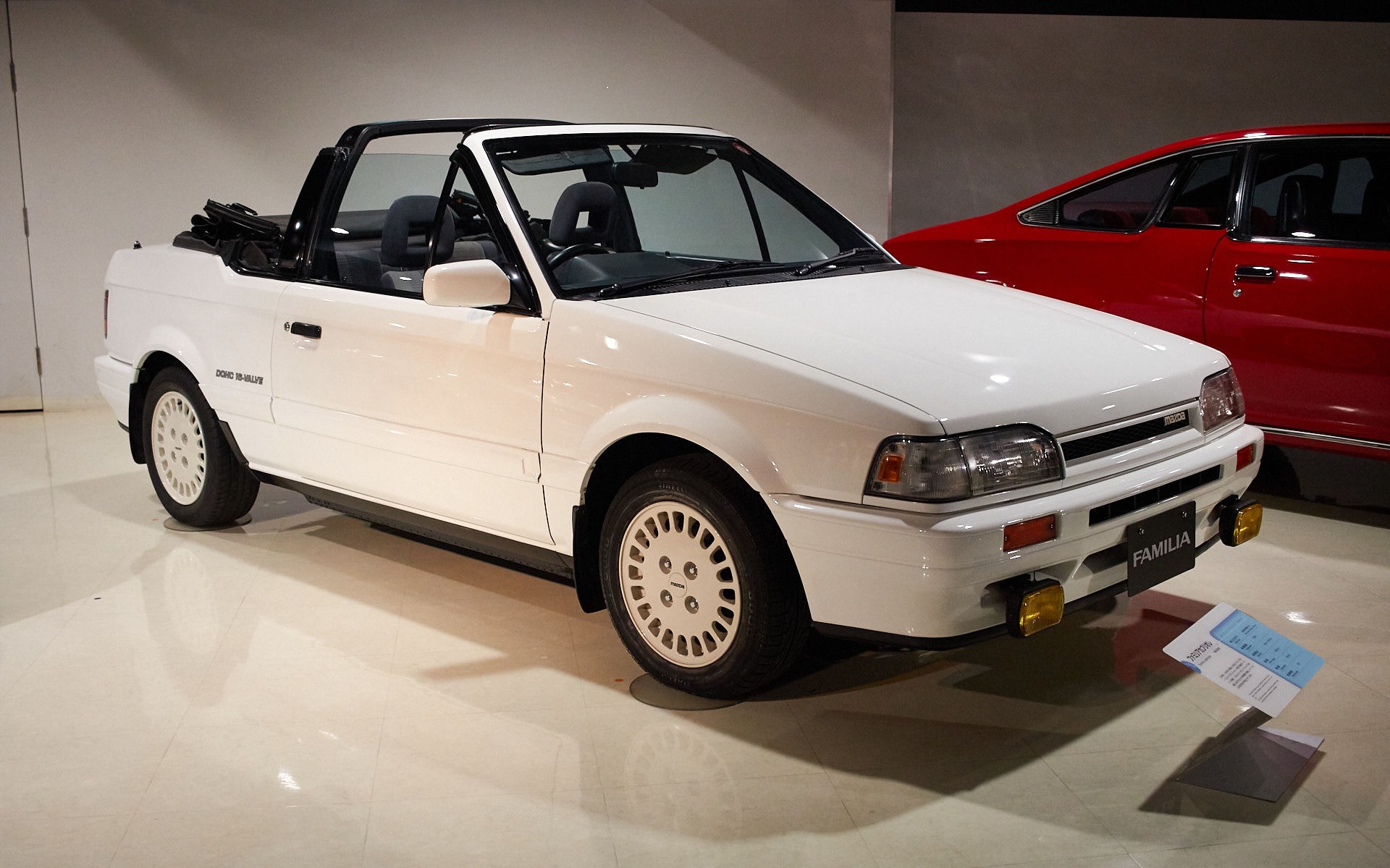 <p>Familia Cabriolet 1988</p>