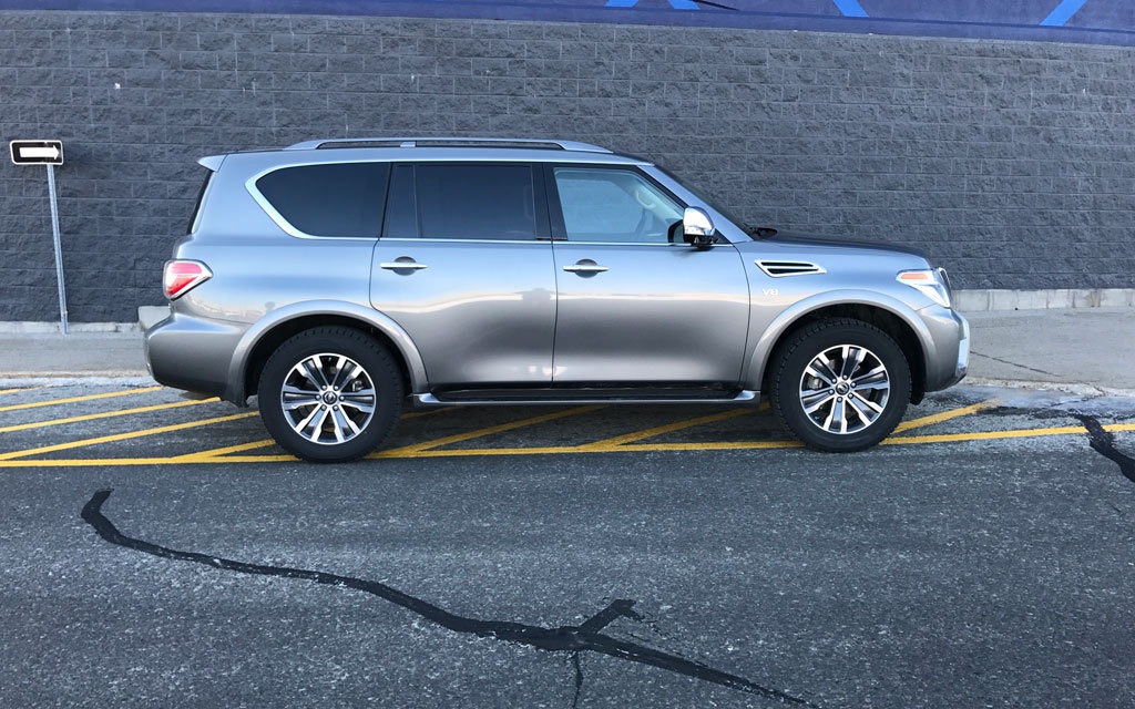 <p>2017 Nissan Armada SL</p>