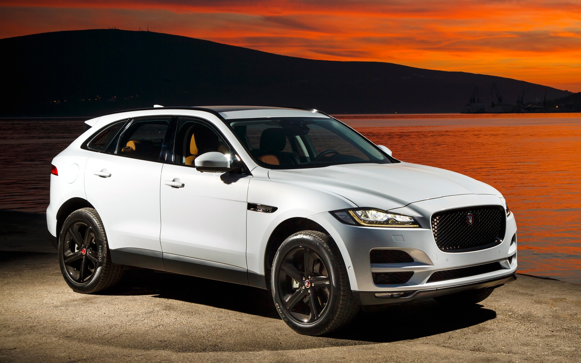 Jaguar F Pace 17 Tel Le Cayenne Chez Porsche Guide Auto