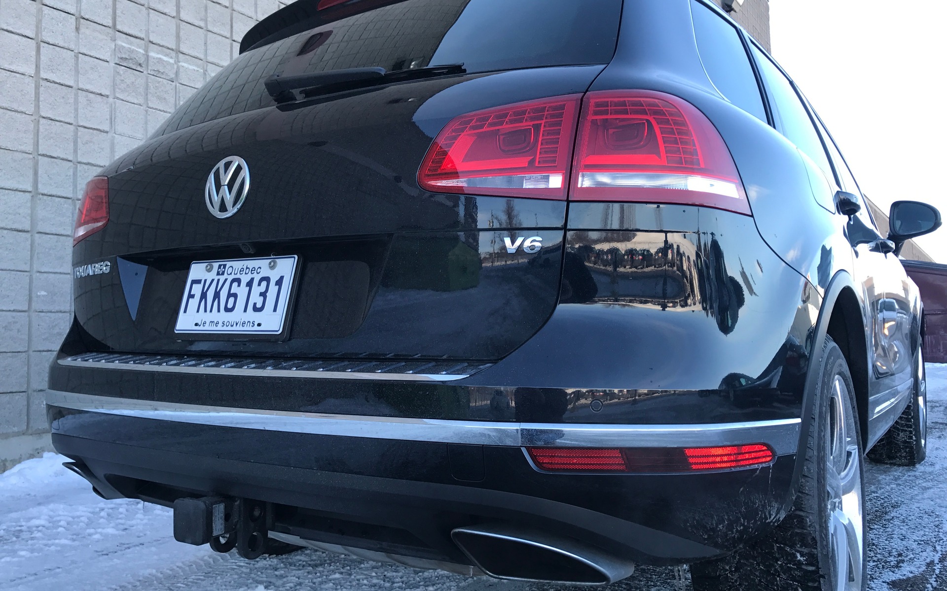 <p>2017 Volkswagen Touareg</p>