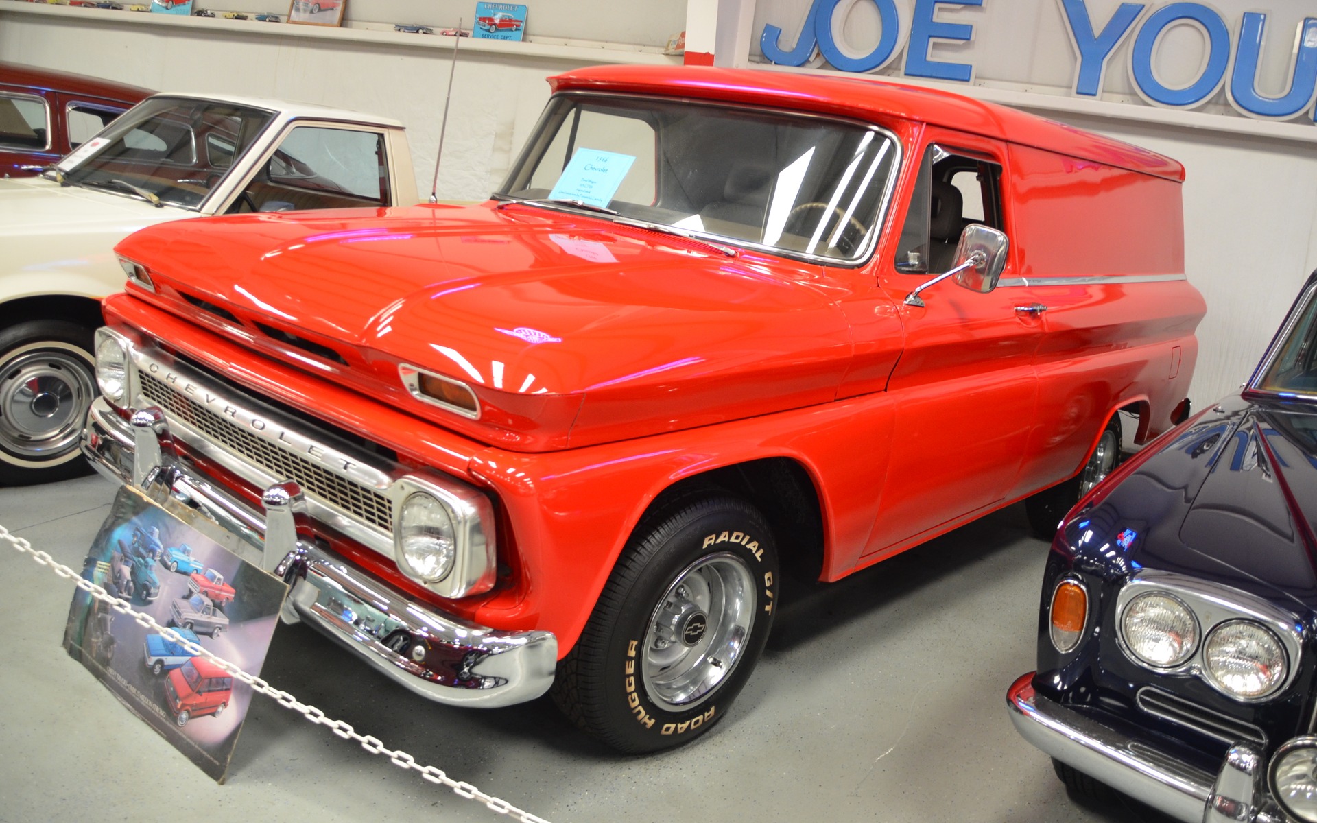 <p>Chevrolet 1966, parfait pour la livraison!</p>