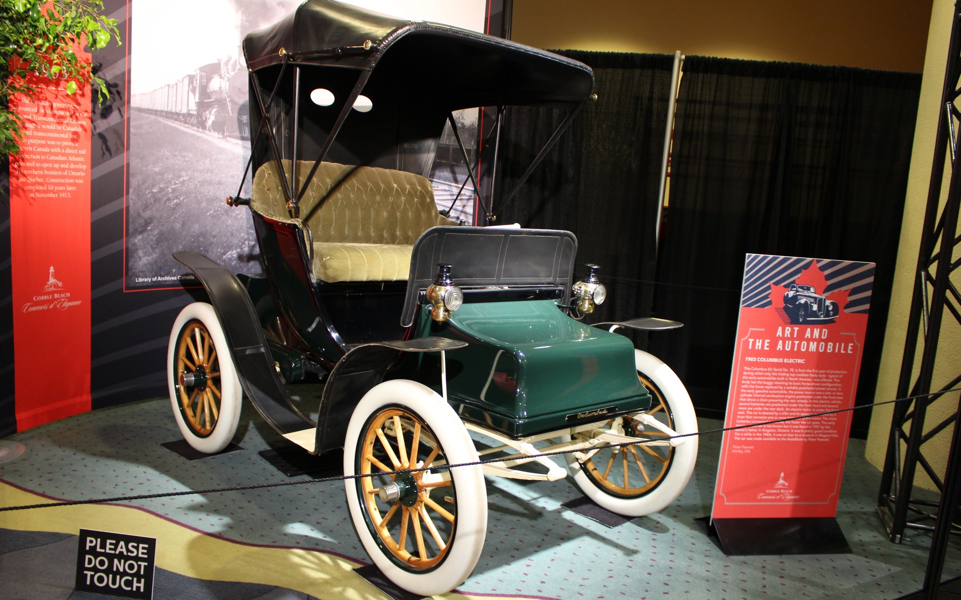 <p>Columbus Electric 1903. Une voiture 100% &eacute;lectrique.</p>
