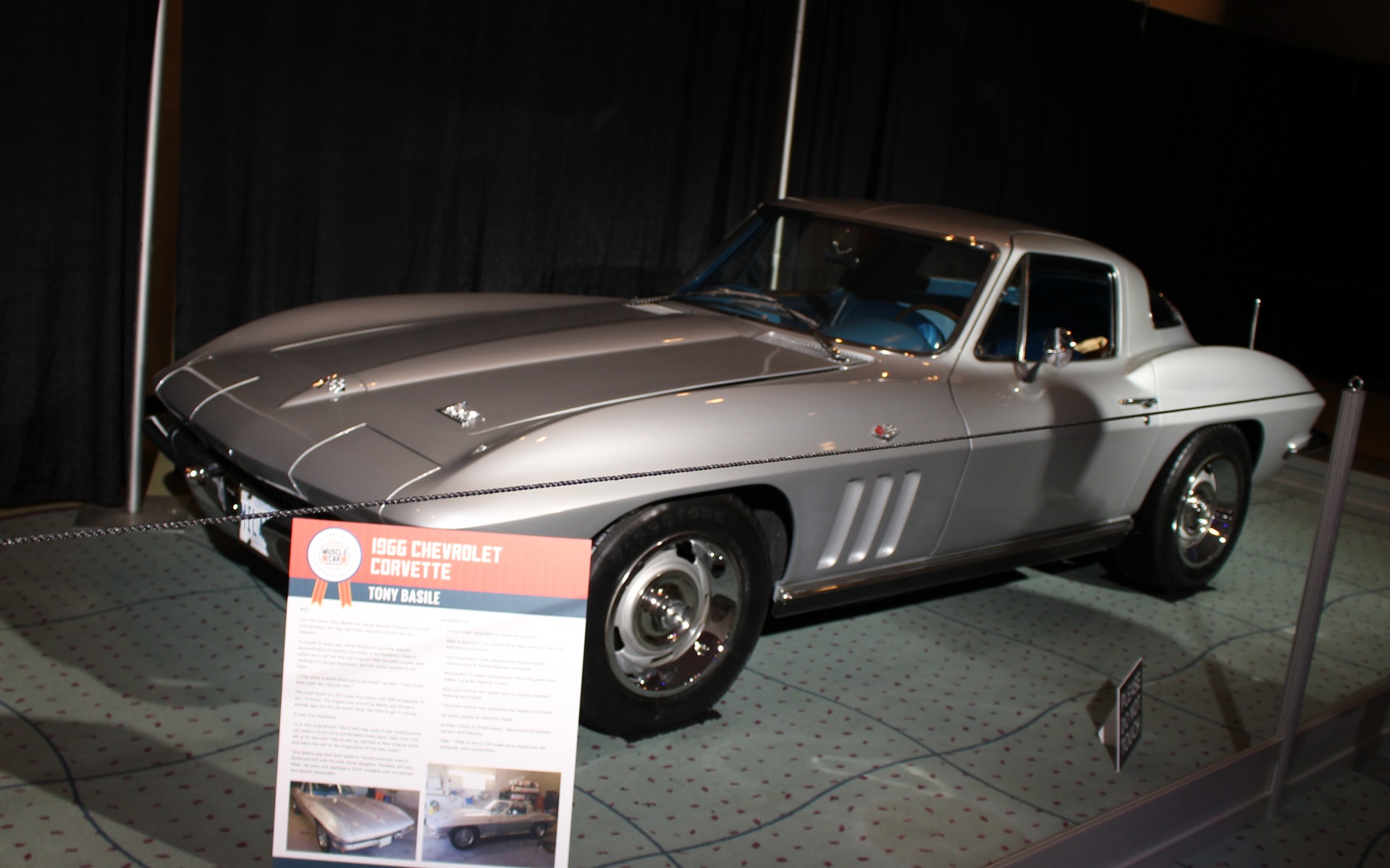 <p>1966 Chevrolet Corvette</p>