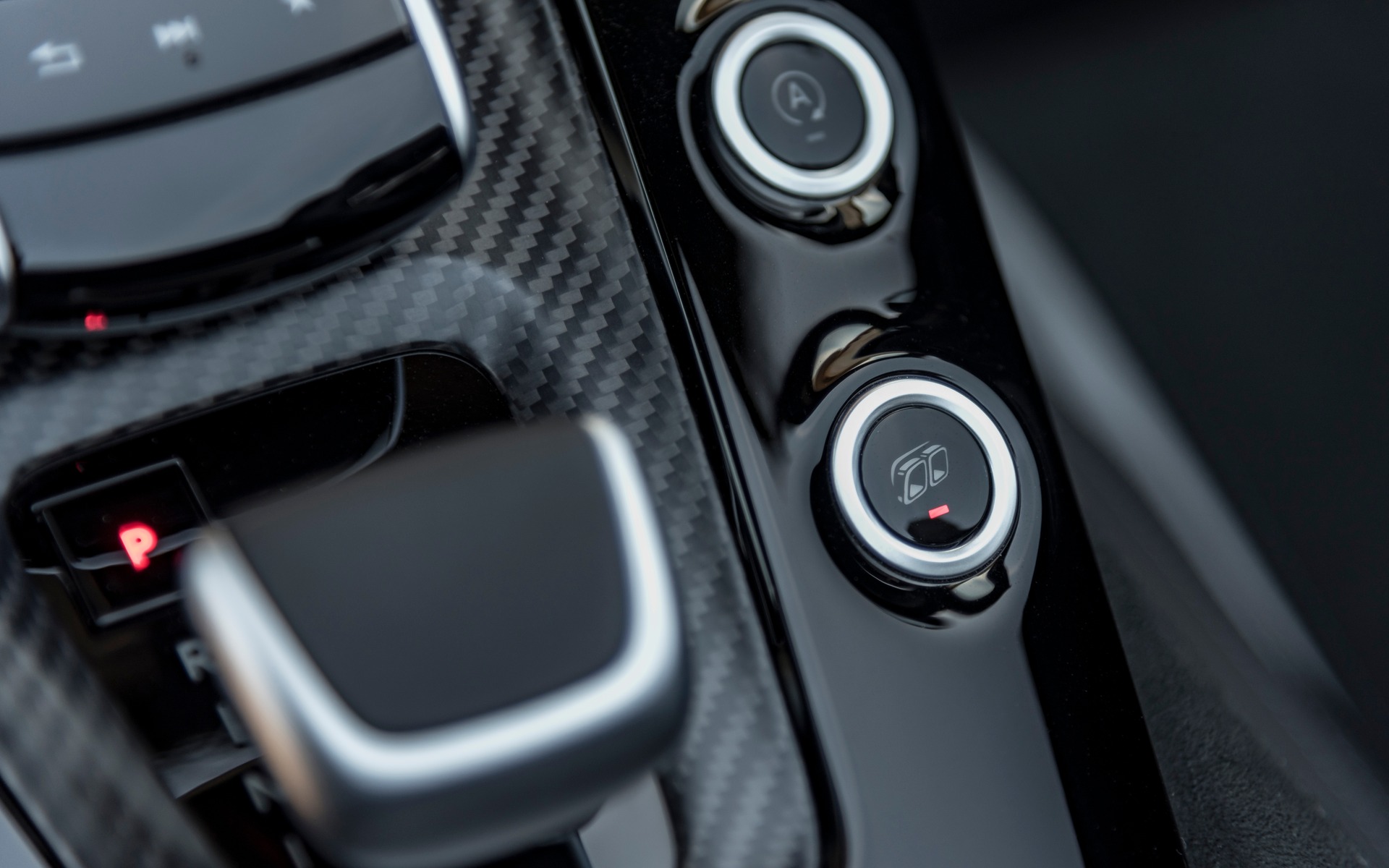 <p>2018 Mercedes-AMG GT C Roadster - Sport exhaust control.</p>
