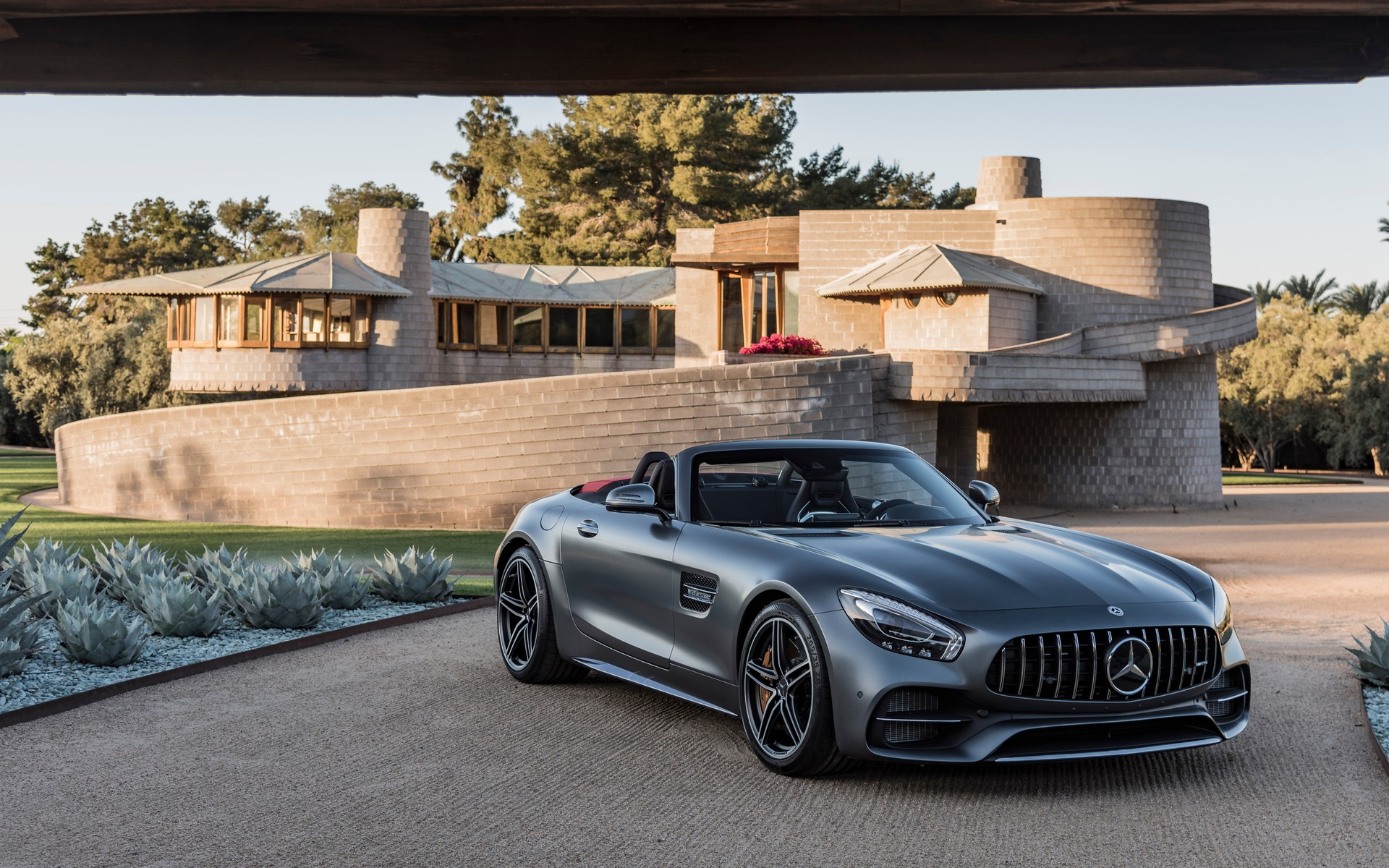 Мерседес AMG gt Roadster 2017