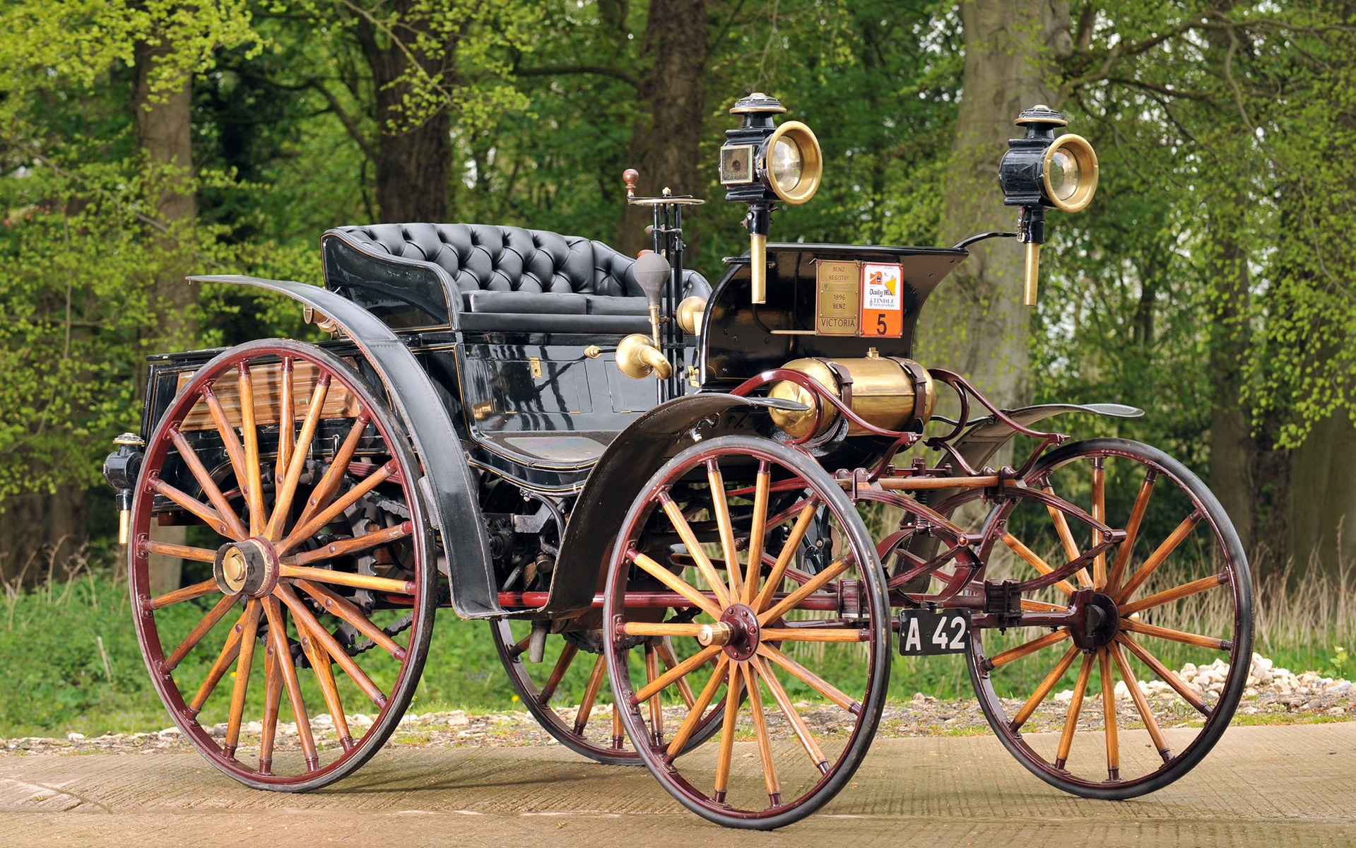 Mercedes Benz 1889