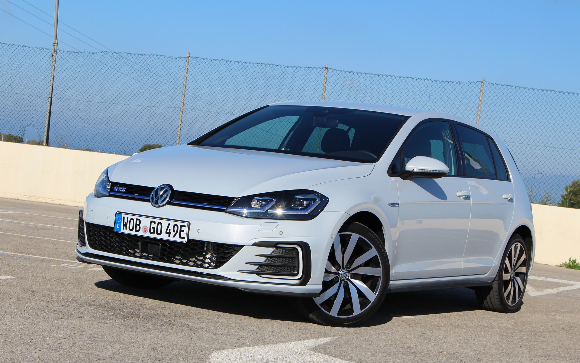 Golf gte. Golf 7 FL GTE. Volkswagen Golf e Hybrid.