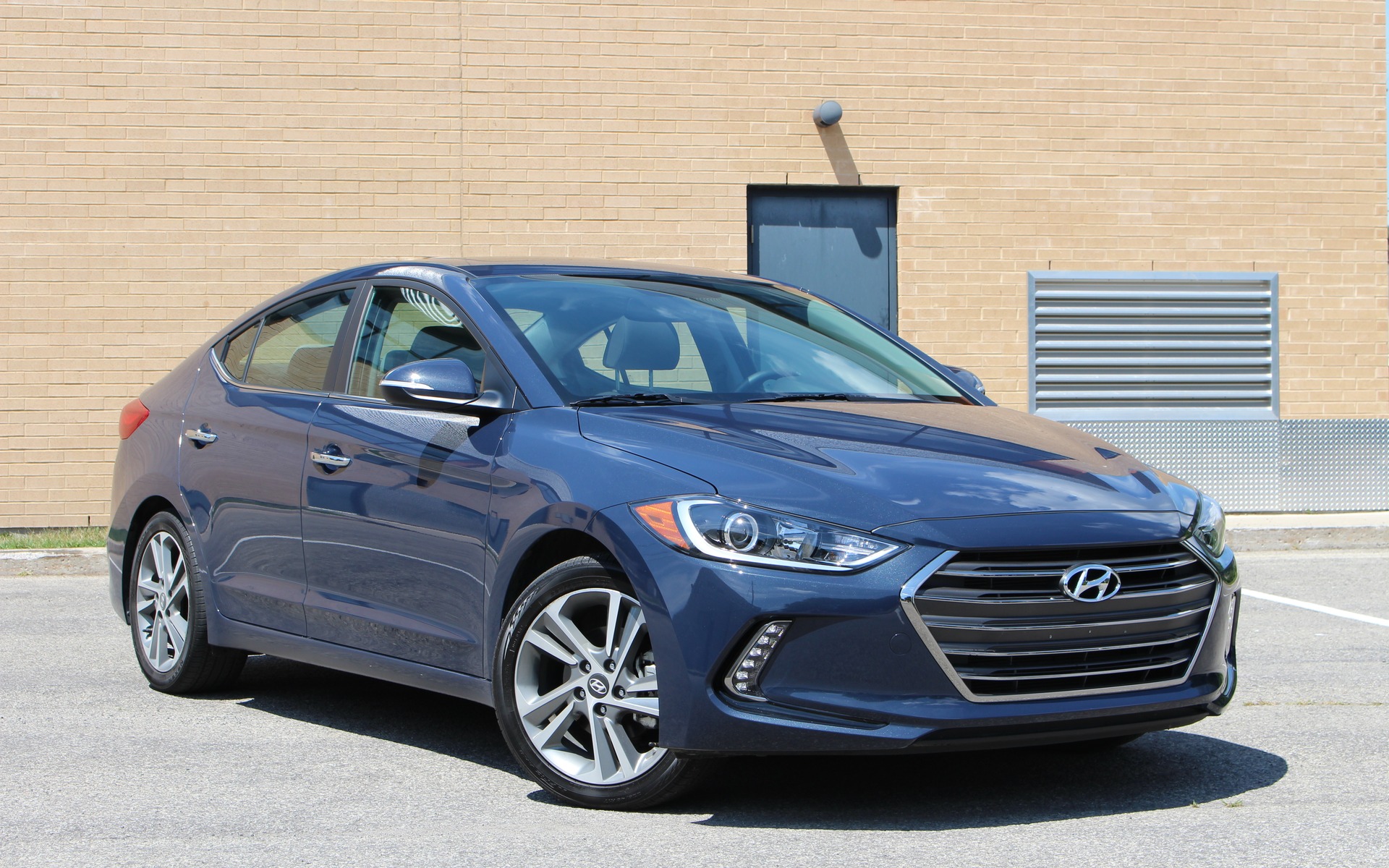 2017 hyundai deals elantra electric blue