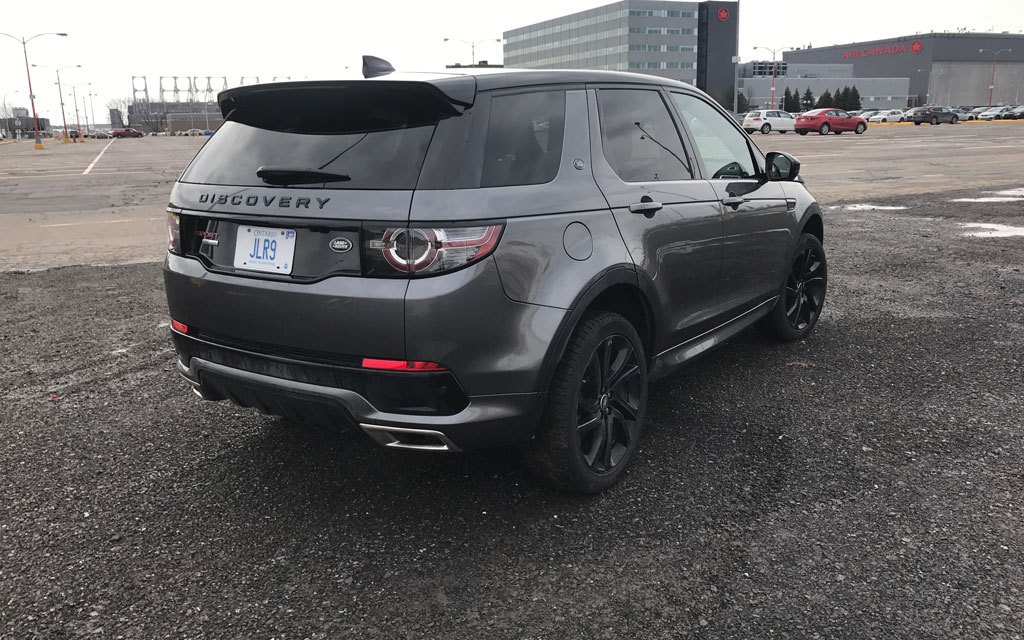<p>2017 Land Rover Discovery Sport</p>