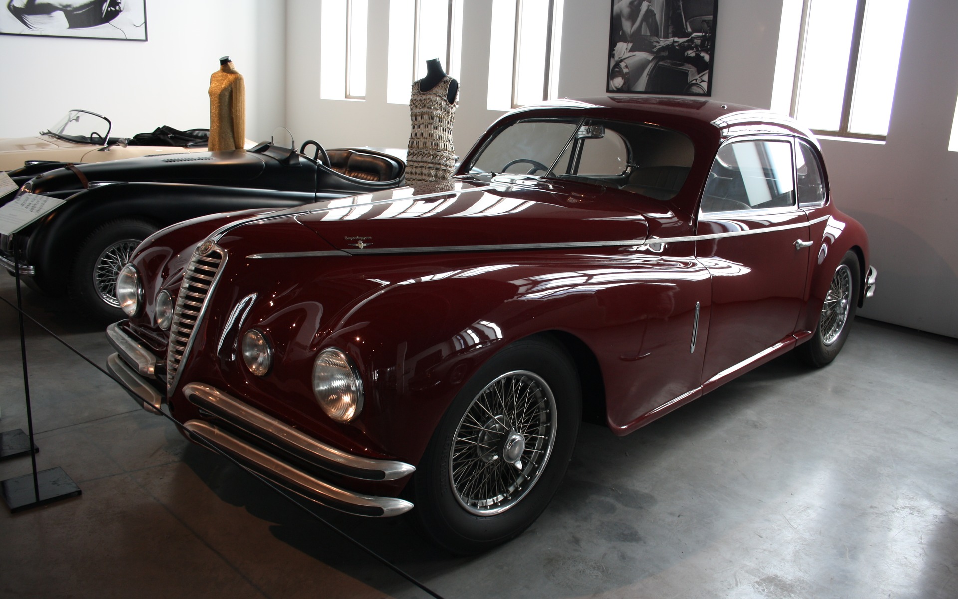 <p>1946 Alfa Romeo 6C. Equipped with a 2.5-litre six-cylinder engine.</p>