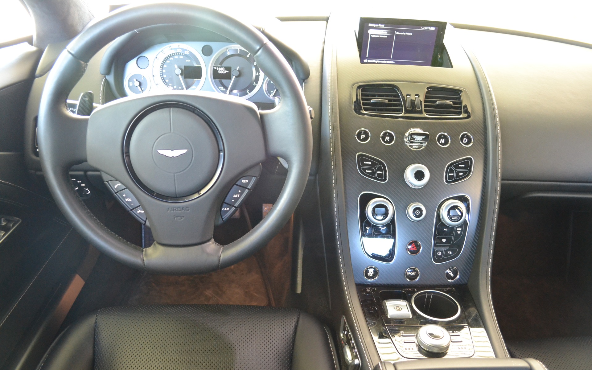 <p>Aston Martin Rapide S</p>