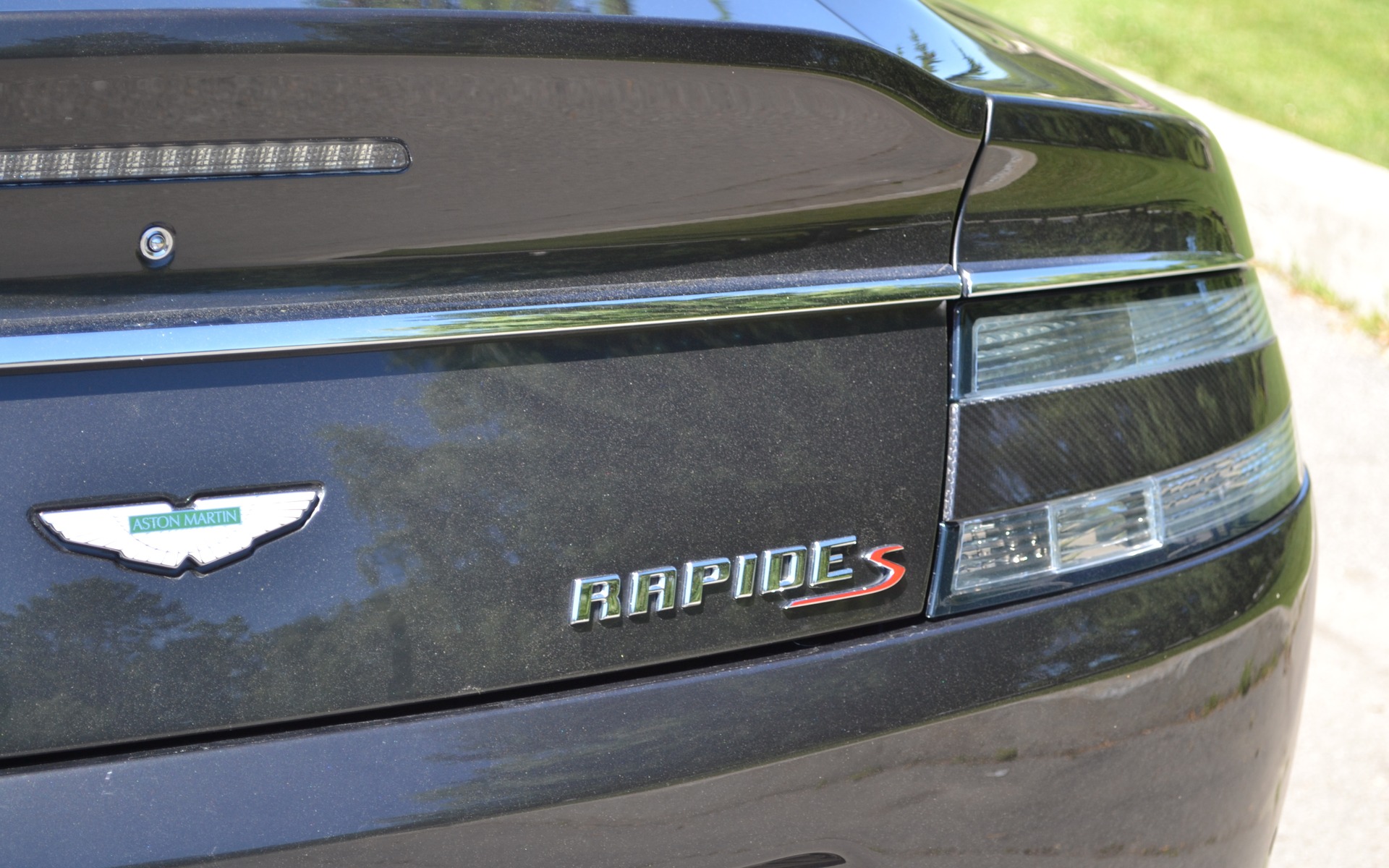 <p>Aston Martin Rapide S</p>