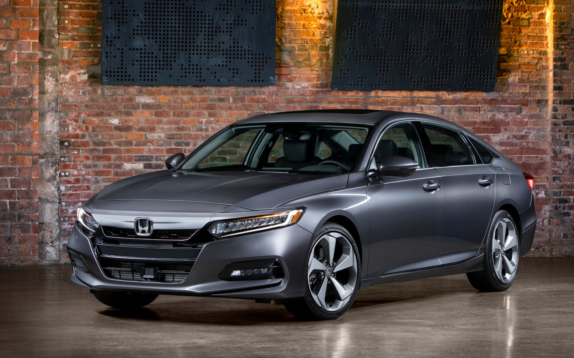 Honda accord 2018 года