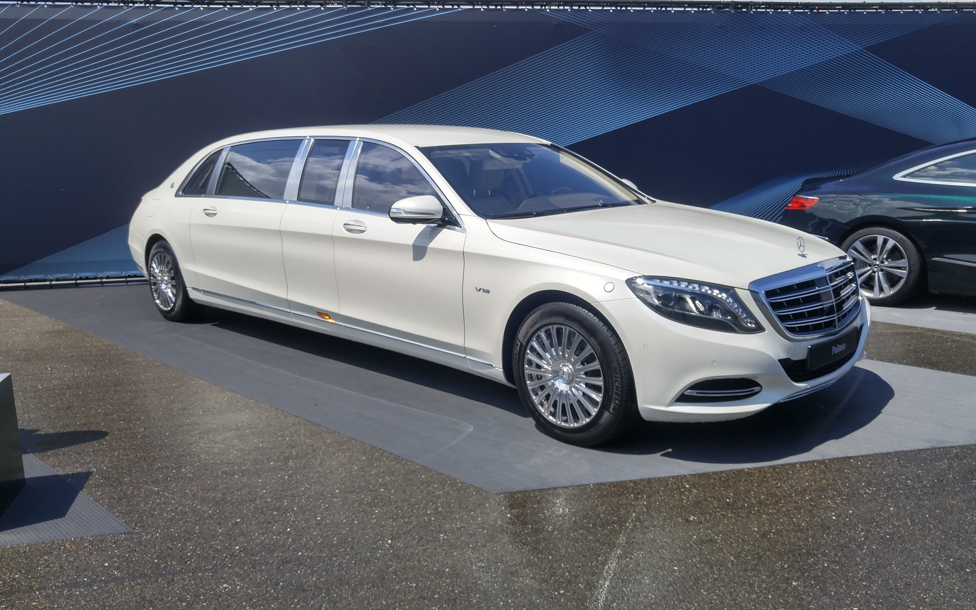 Mercedes Maybach Pullman 222