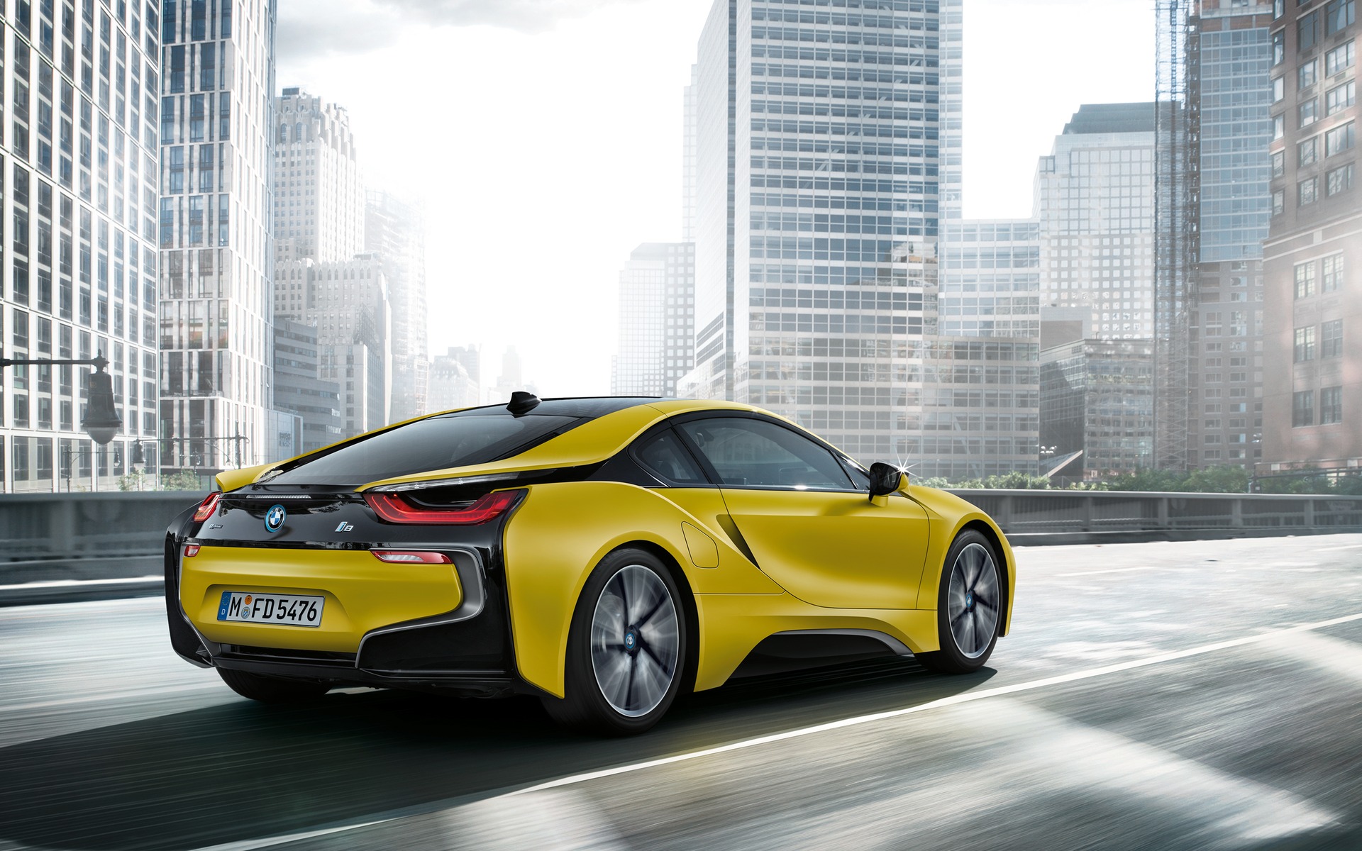 <p>2017 BMW i8</p>