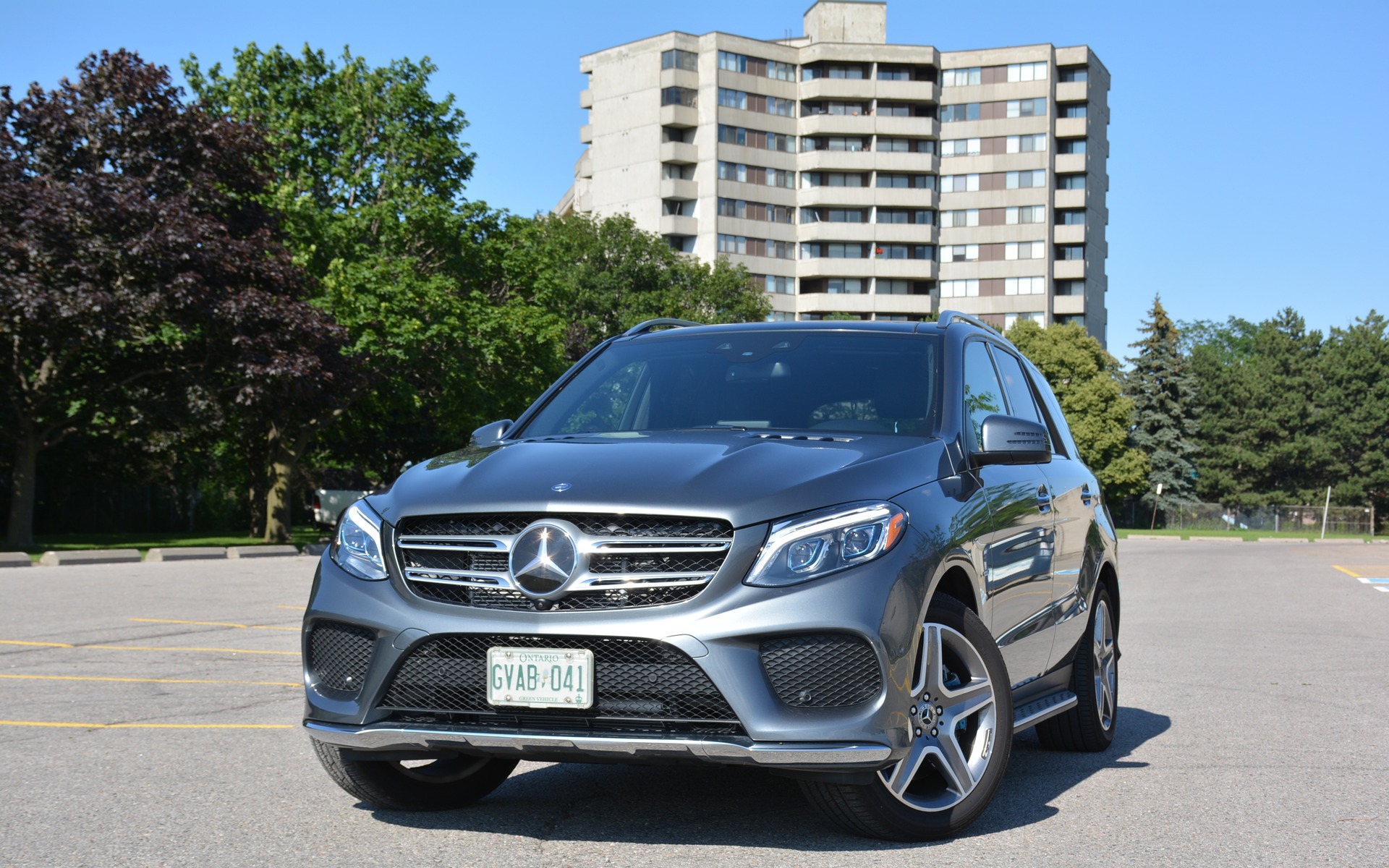 <p>The 2017 Mercedes-Benz GLE 550e</p>