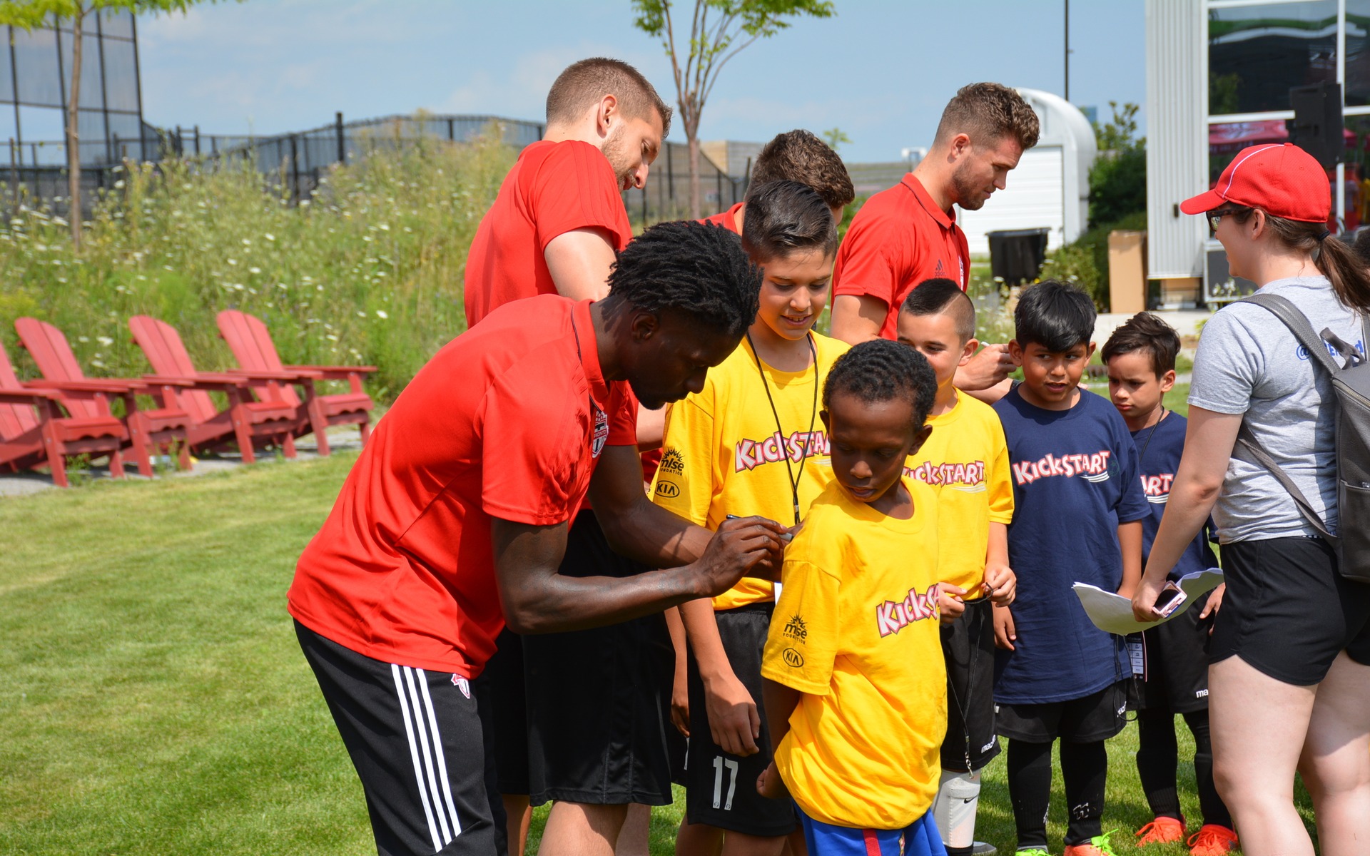 <p>Kia and Toronto FC team up to help community children</p>