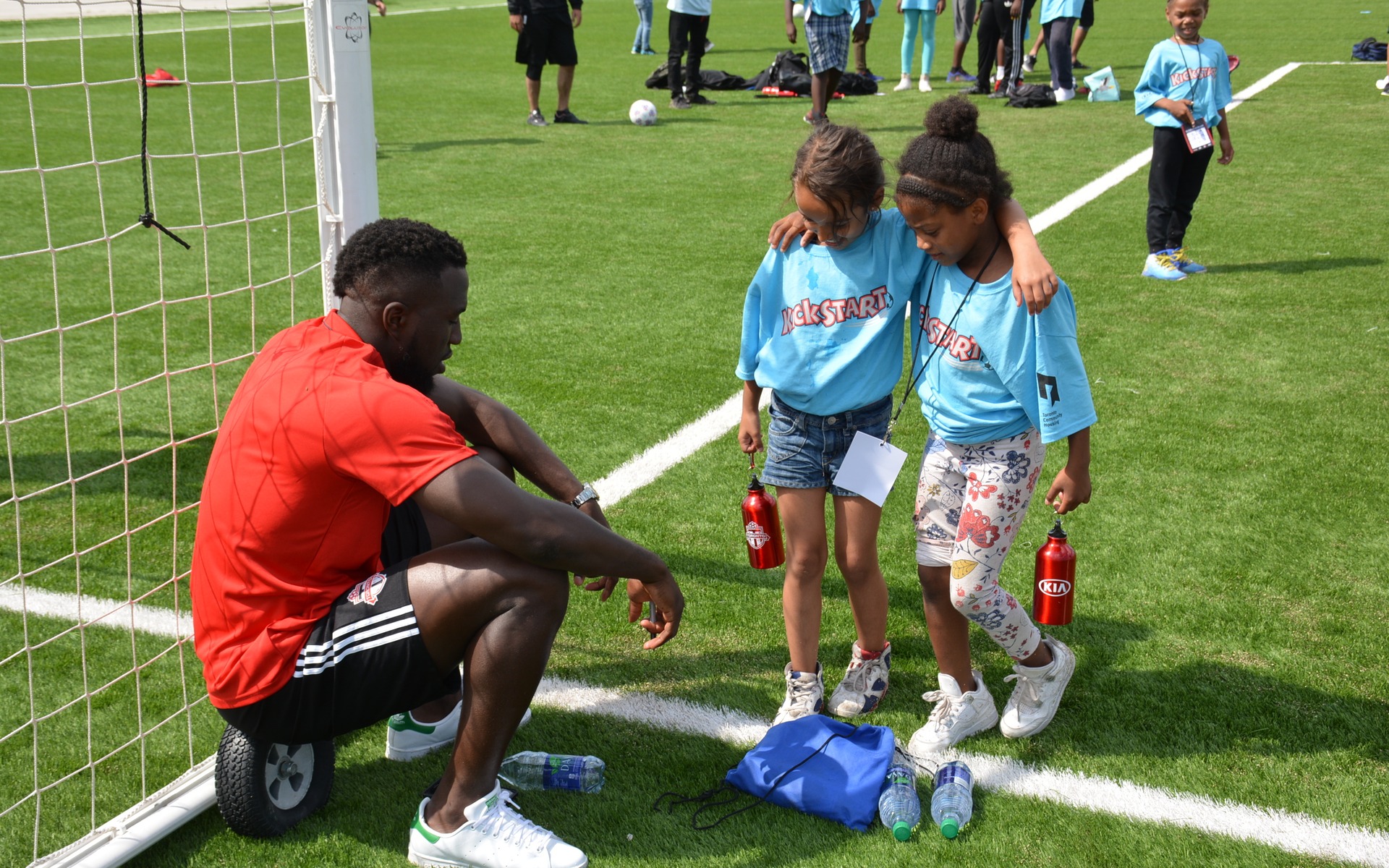 <p>Kia and Toronto FC team up to help community children</p>