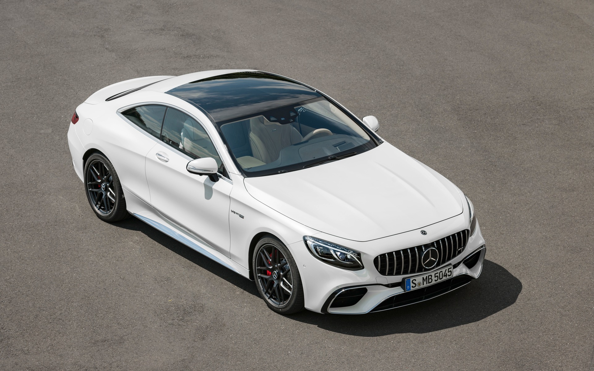 <p>Mercedes-AMG S 63 4MATIC+</p>