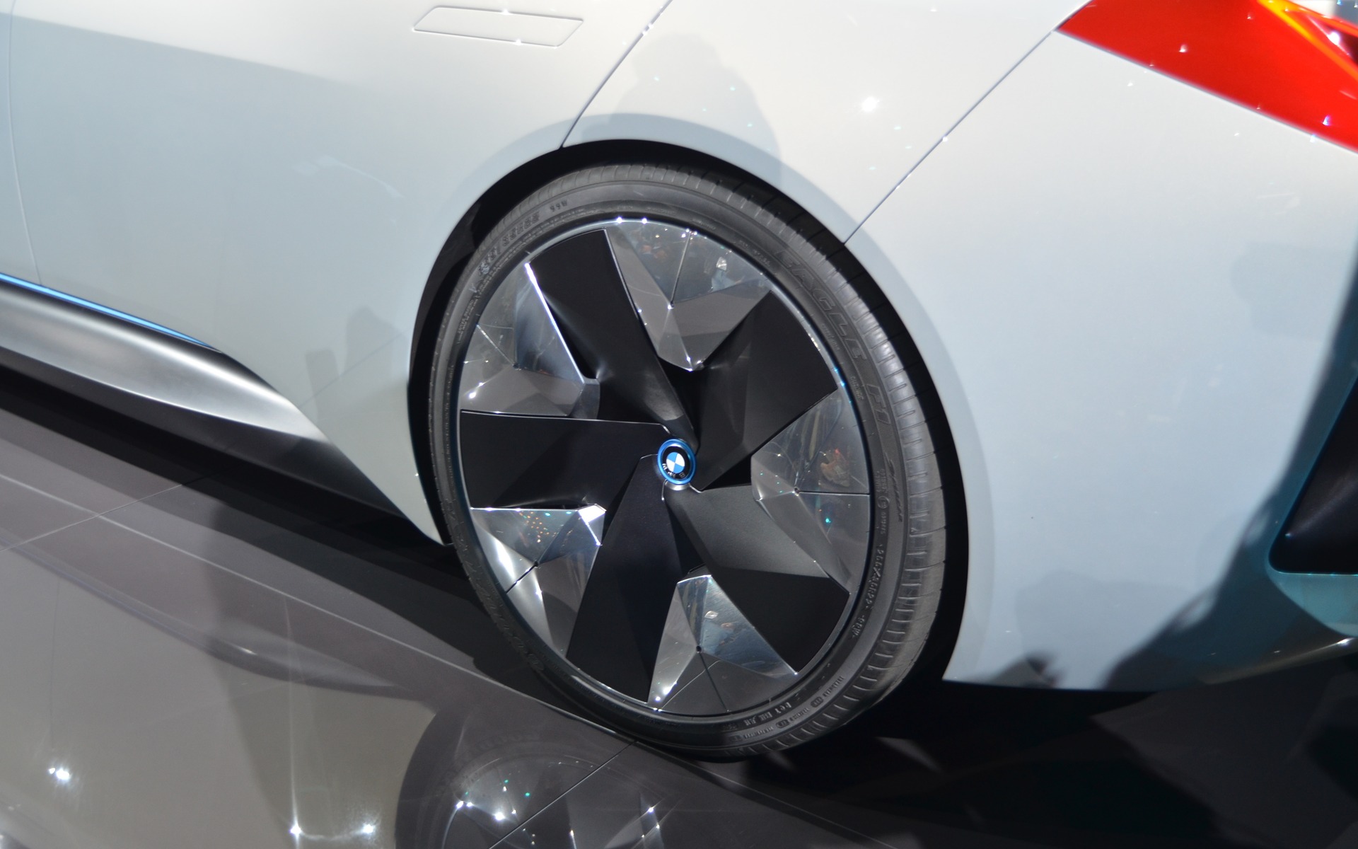 <p>BMW i Vision Dynamics</p>
