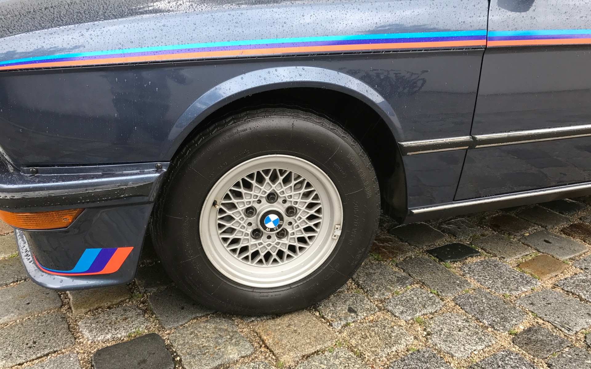 <p>BMW M535i 1981</p>