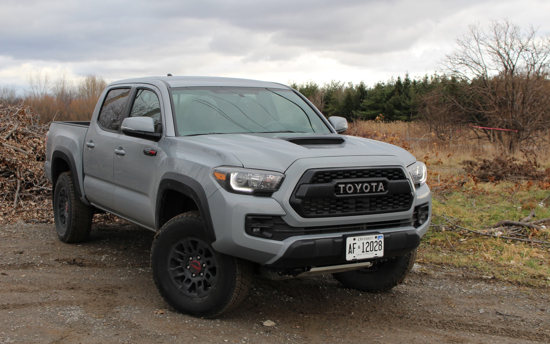 Toyota Tacoma Features And Specs