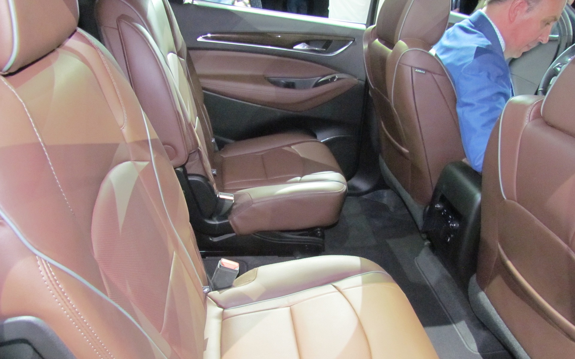 <p>Buick Enclave Avenir 2018</p>