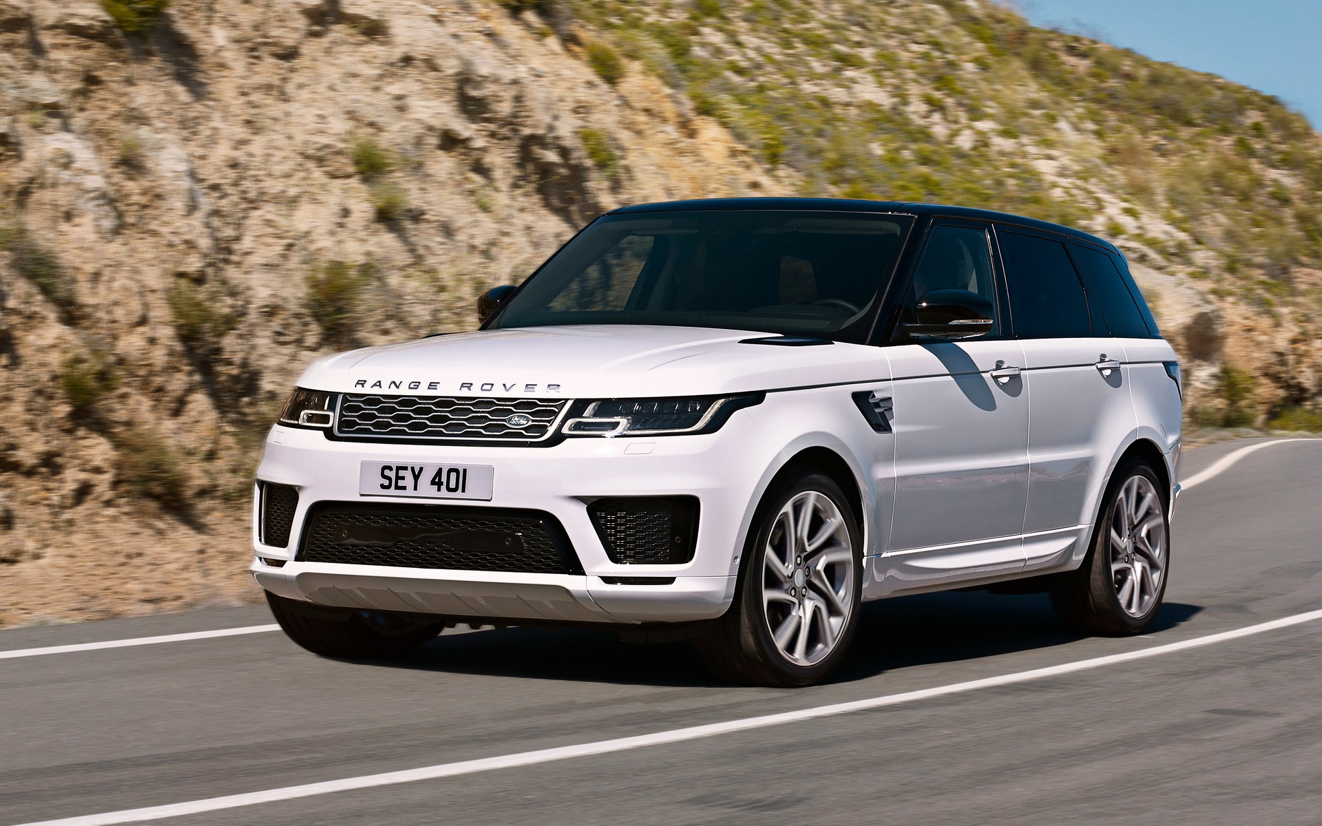 2019 Range Rover Sport P400e plug-in hybrid