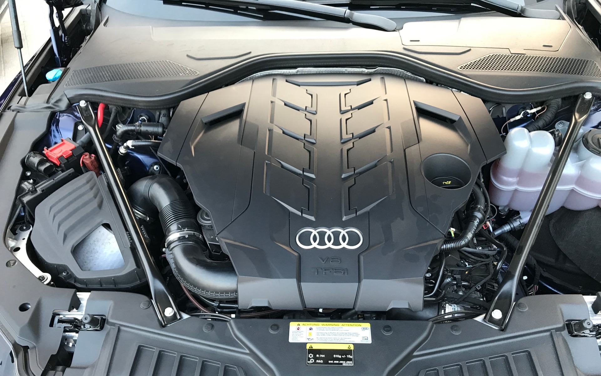 <p>2019 Audi A8 - Twin-turbo 4.0-litre V8 of the A8 60 TFSI</p>