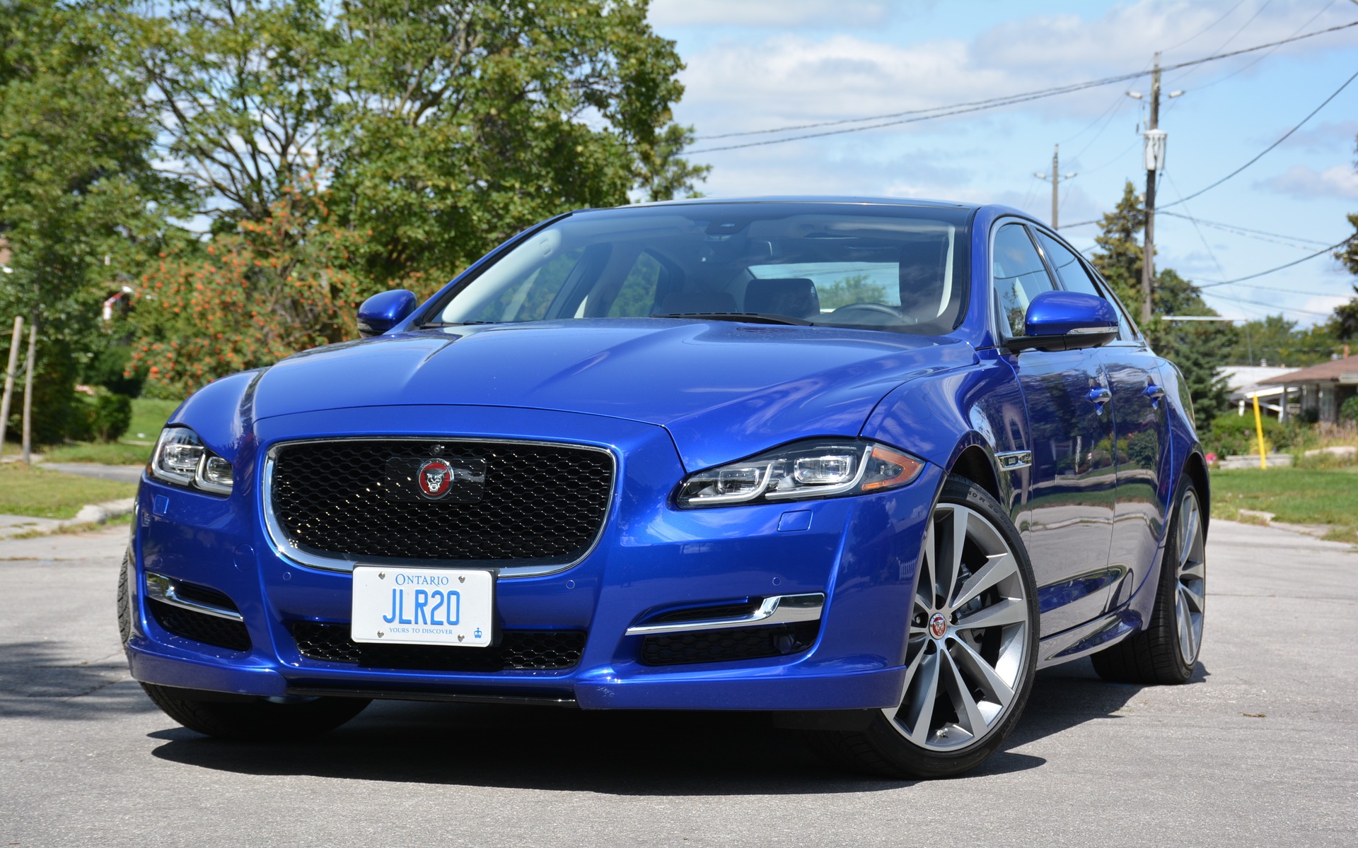 <p>The 2017 Jaguar XJ</p>