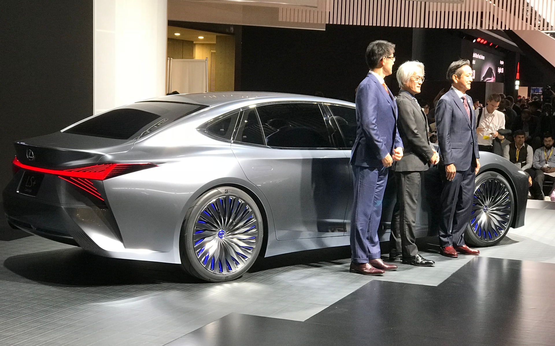 <p>La Lexus LS+ Concept</p>