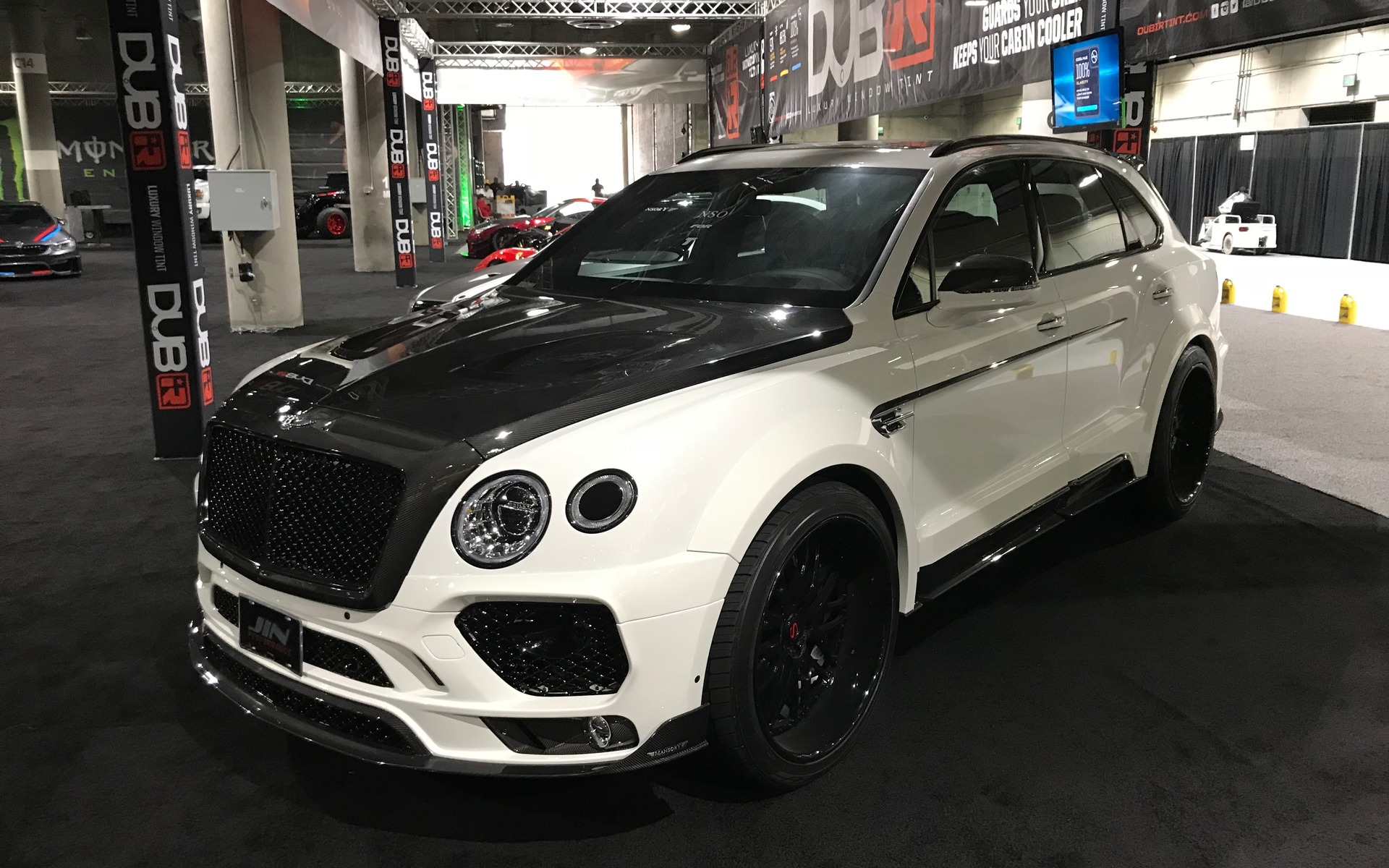 <p>Bentley Bentayga</p>