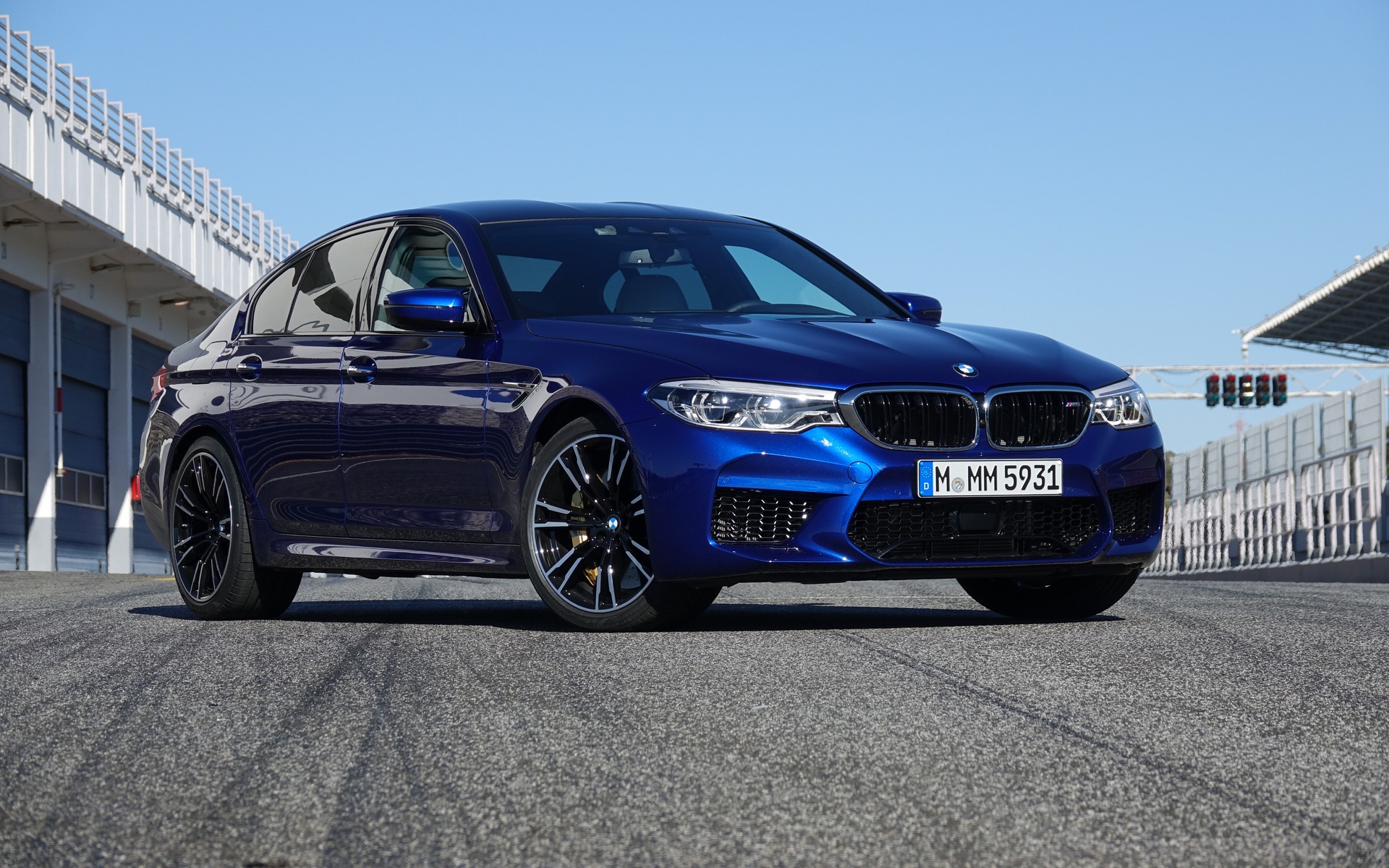 <p>2018 BMW M5</p>