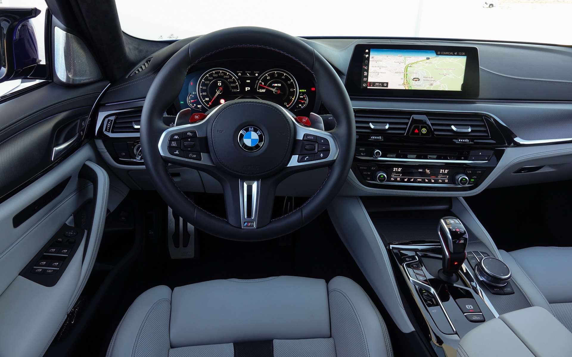 <p>2018 BMW M5</p>