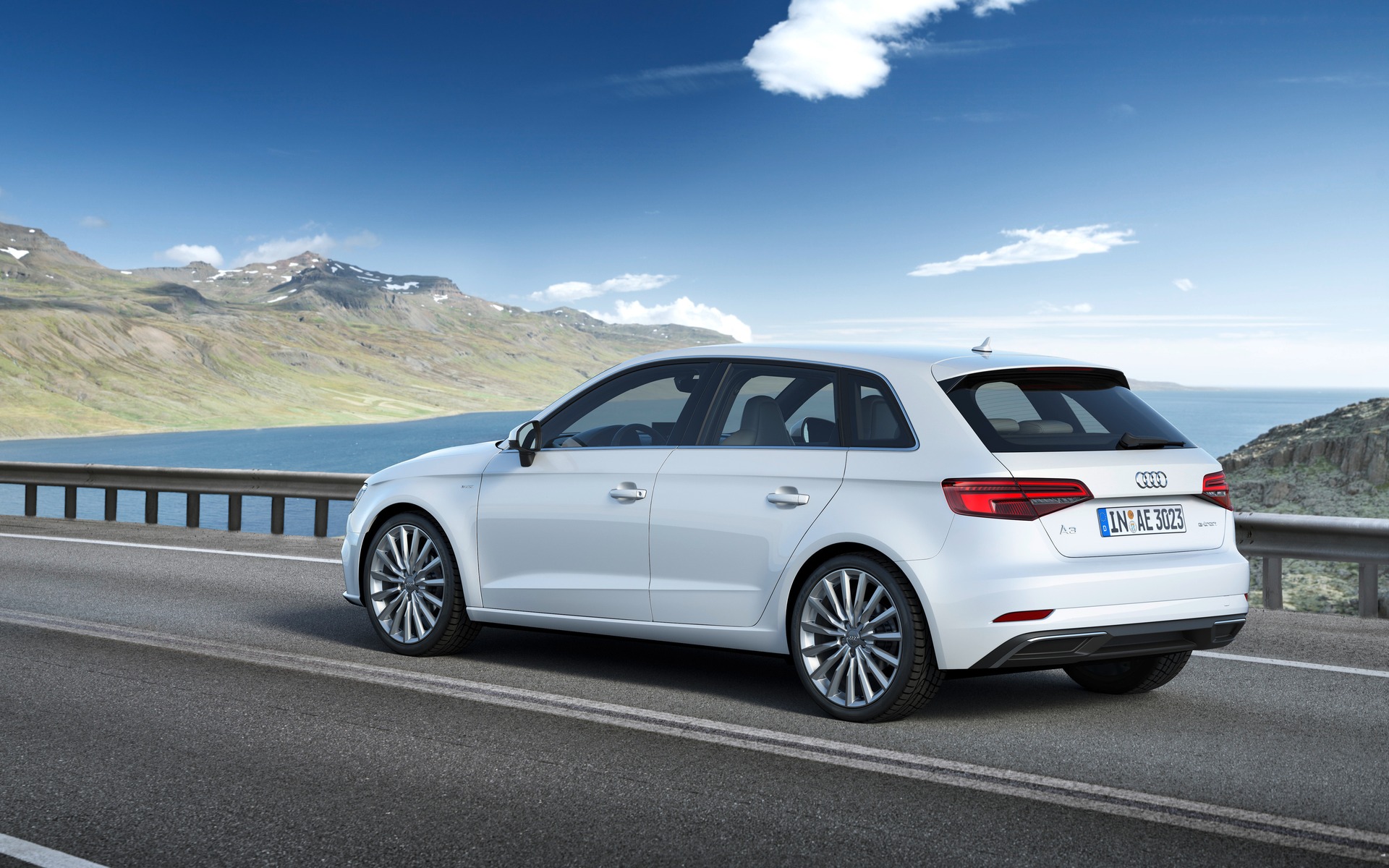 <p>Audi A3 e-Tron</p>