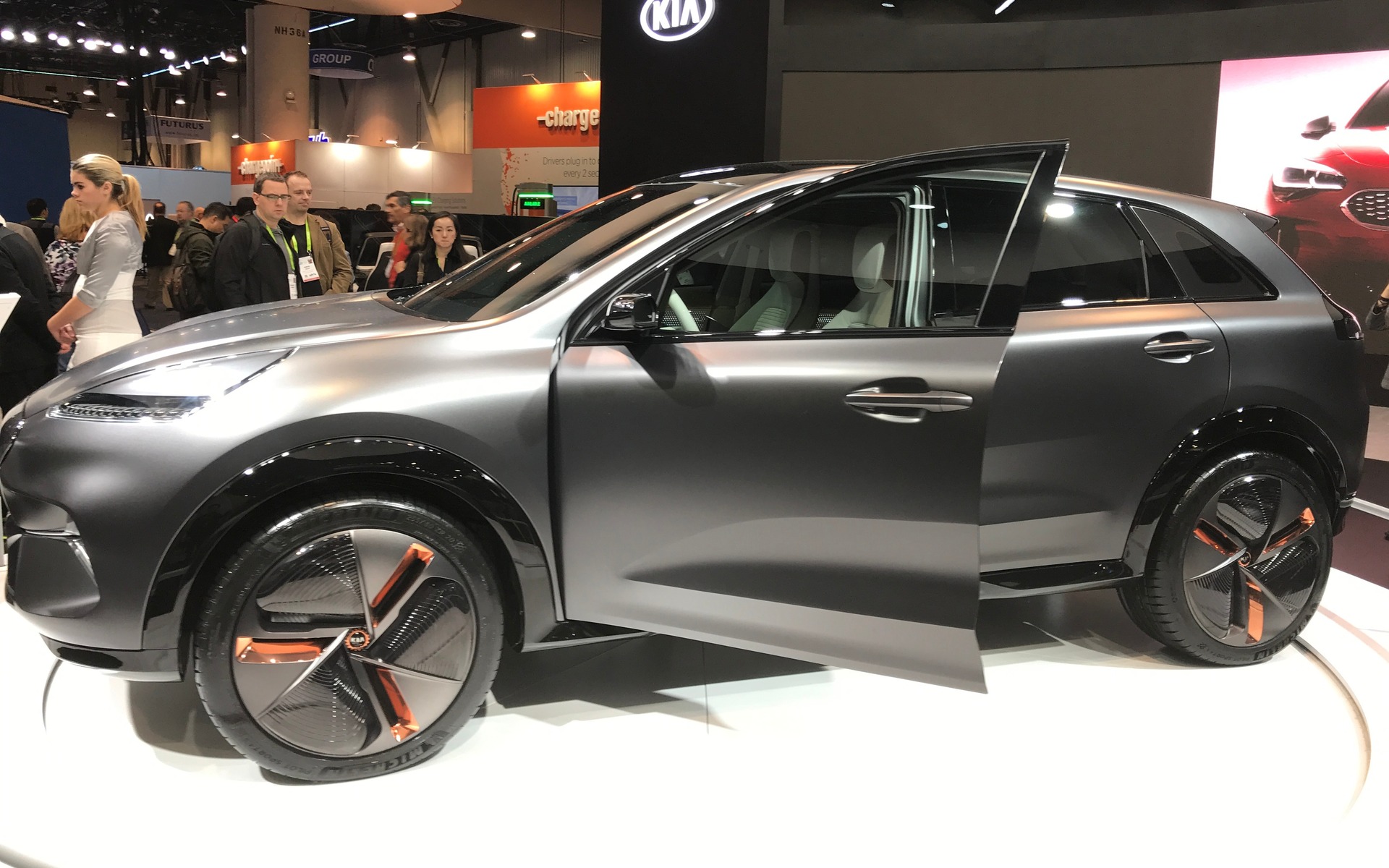 <p>Kia au CES 2018, le Niro EV Concept</p>