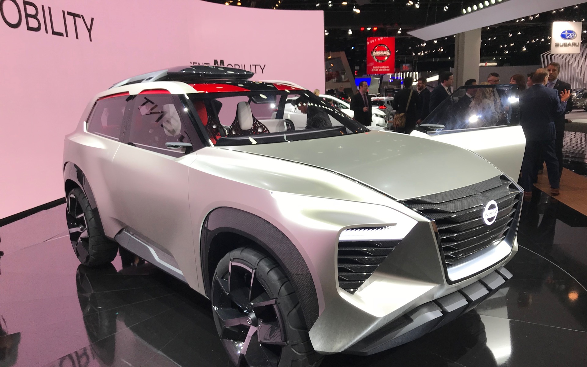 Nissan Xmotion concept