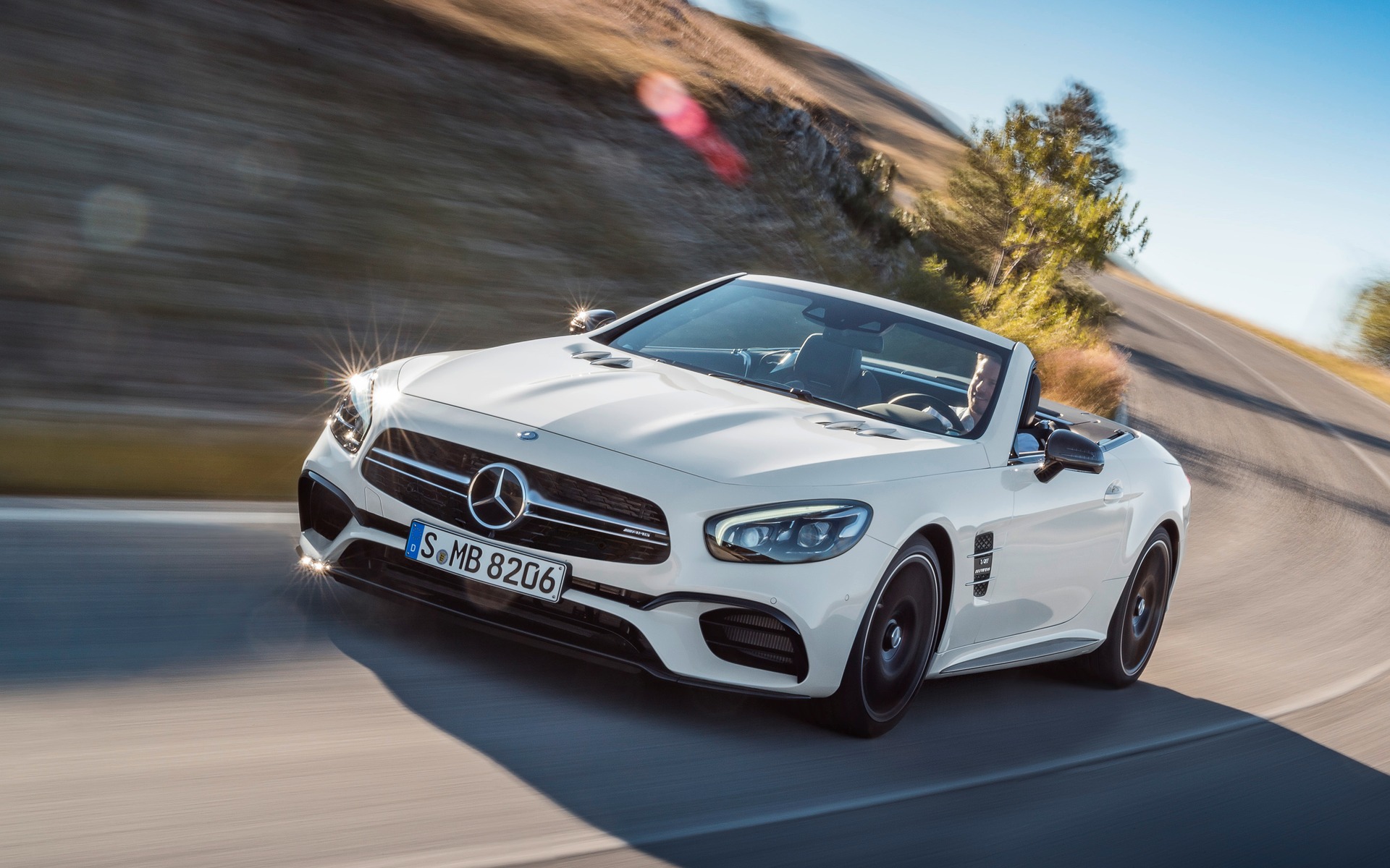 <p>Mercedes-Benz SL, Best Convertible in Canada for 2018.</p>