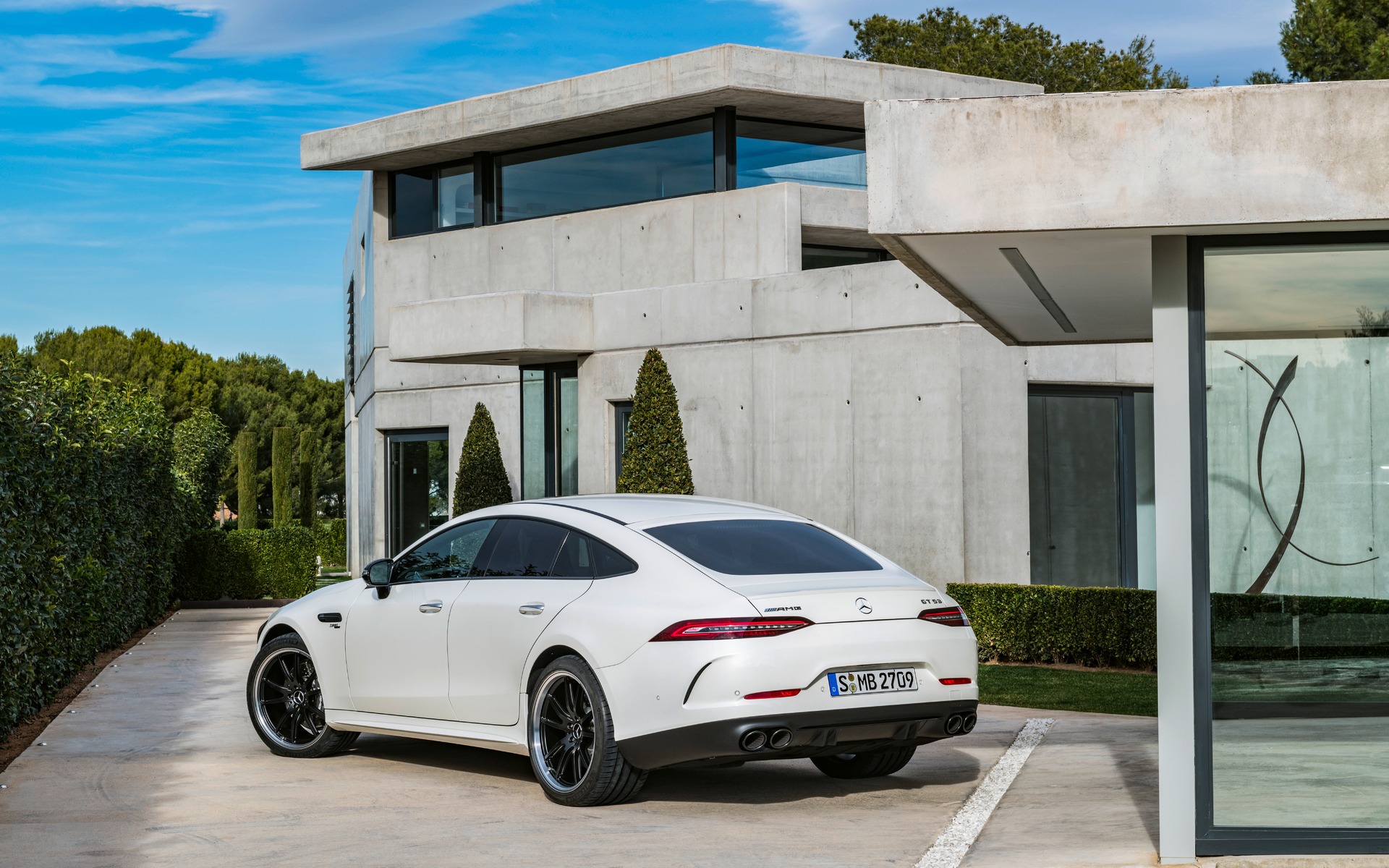 <p>2019 Mercedes-AMG GT 53 4MATIC+</p>