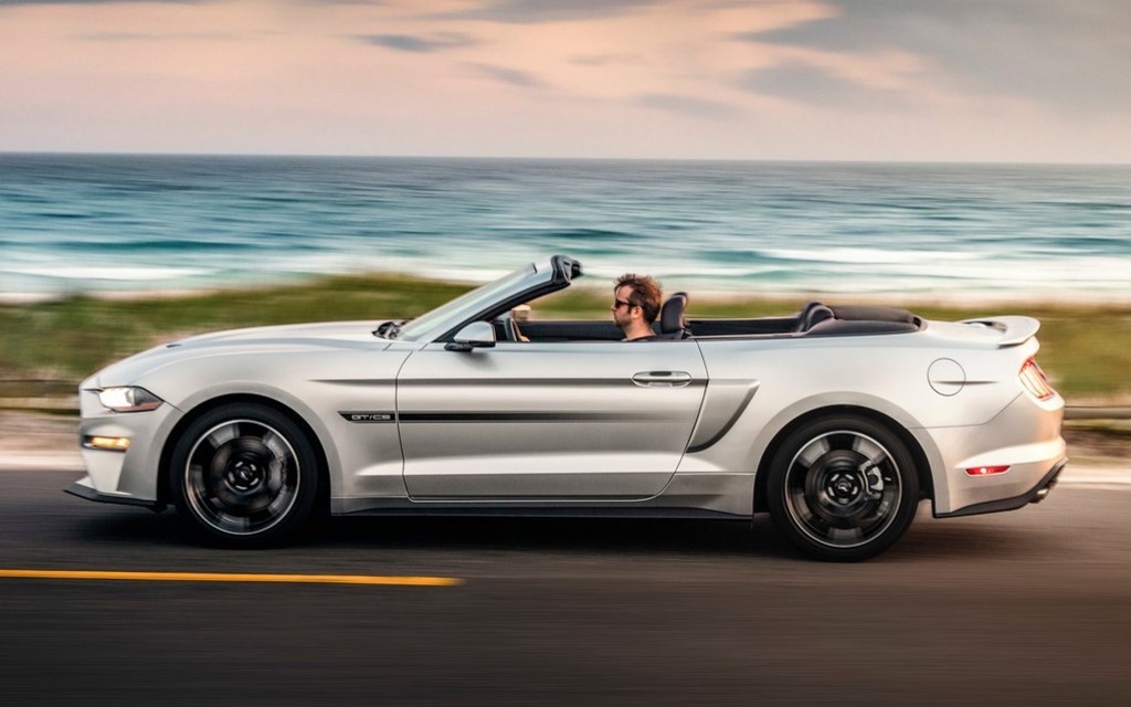 Ford Mustang GT California Special Cabrio - Cabrio/Roadster - Blau