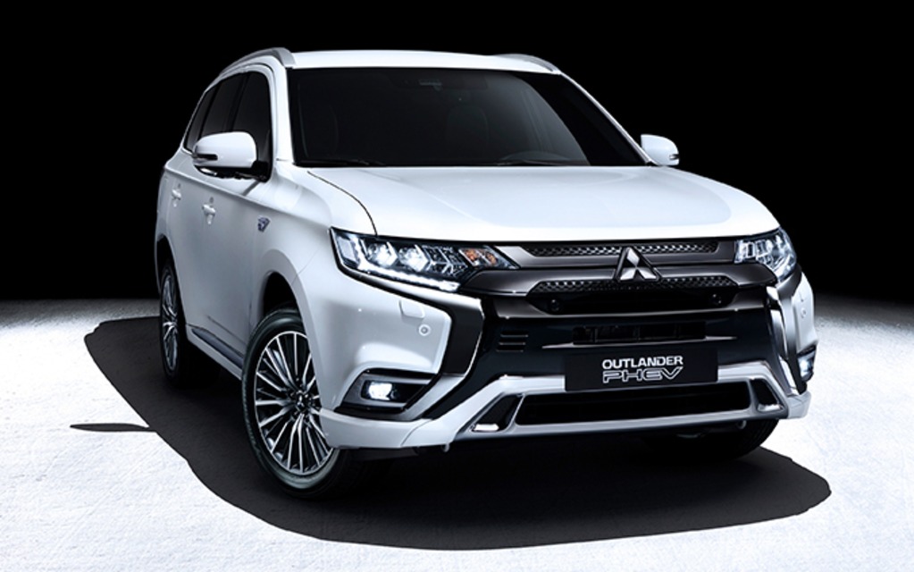 Mitsubishi outlander 2019 года