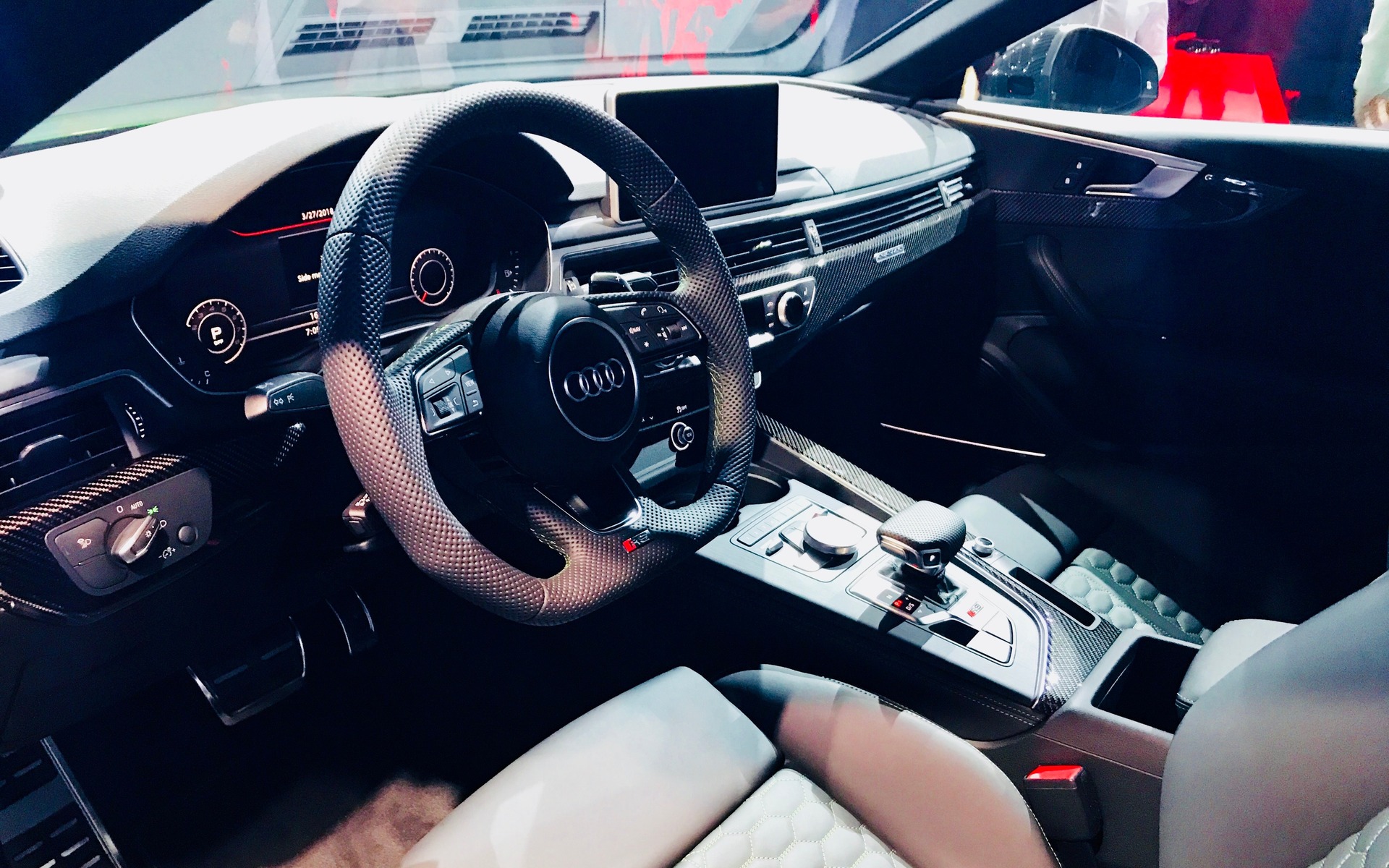 <p>Audi RS 5 Sportback 2019 - Un habitacle de style cockpit.</p>