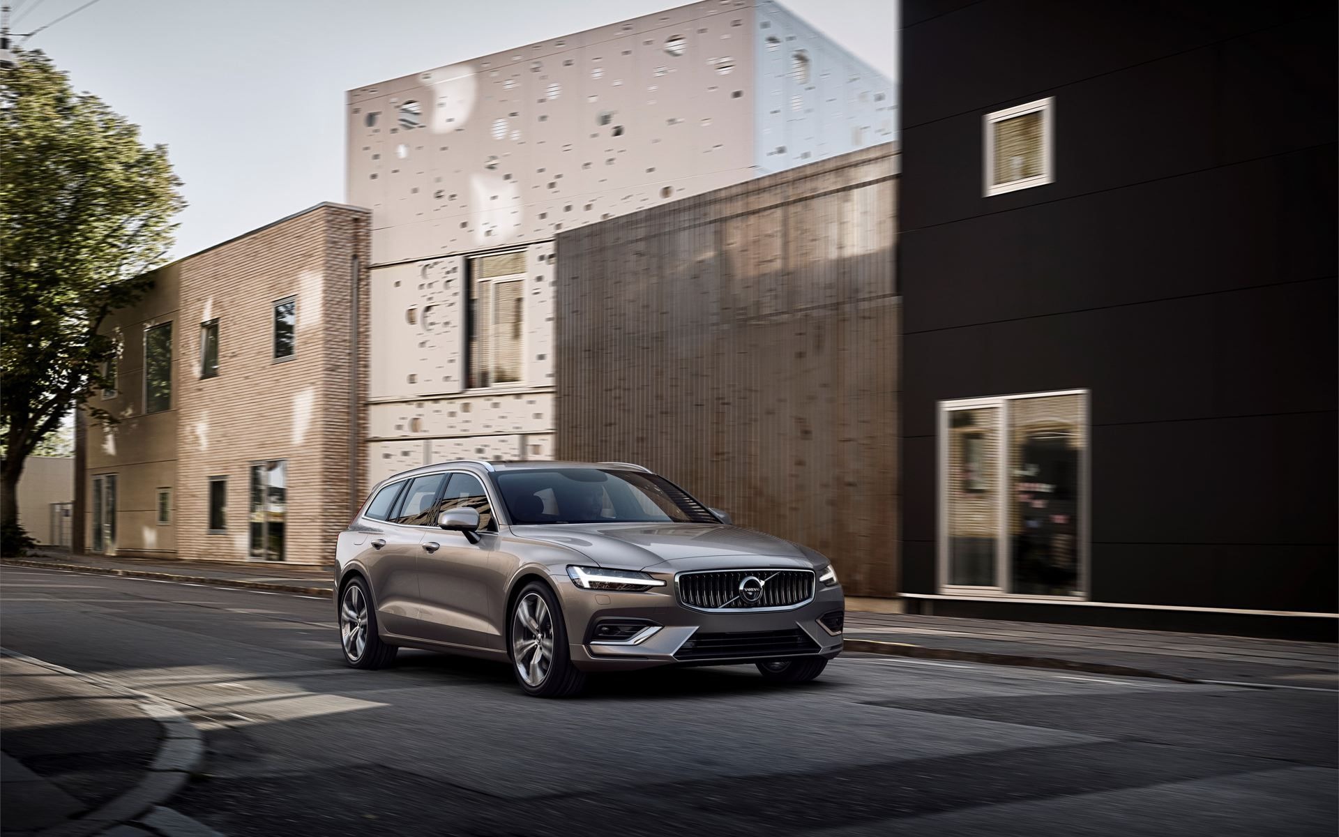 <p>2019 Volvo V60</p>